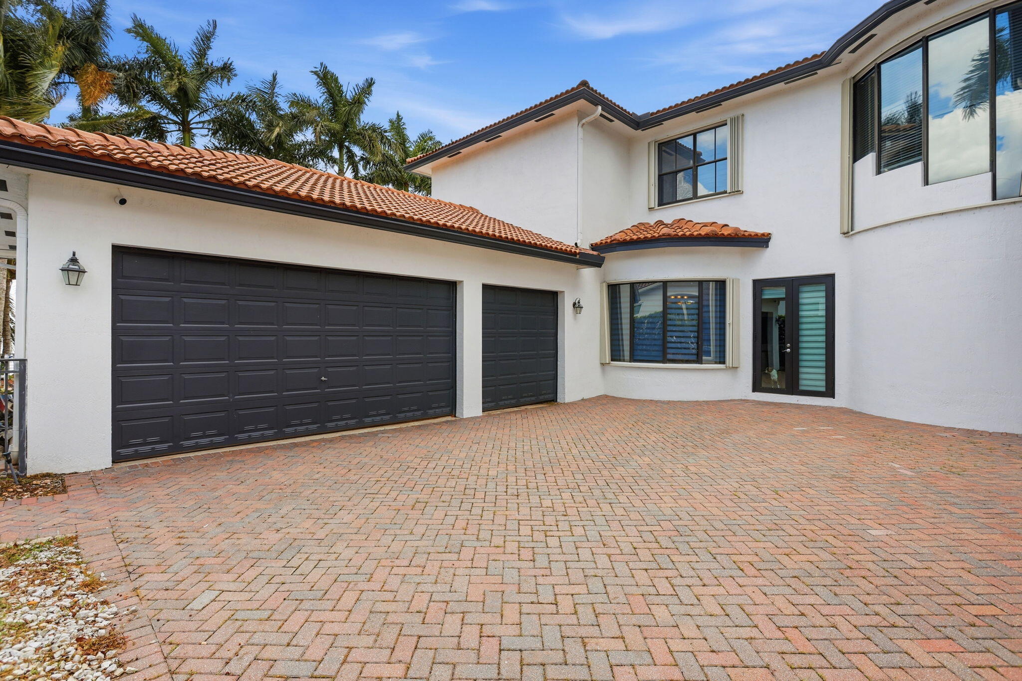 HARBOUR LAKES ESTATES - Residential