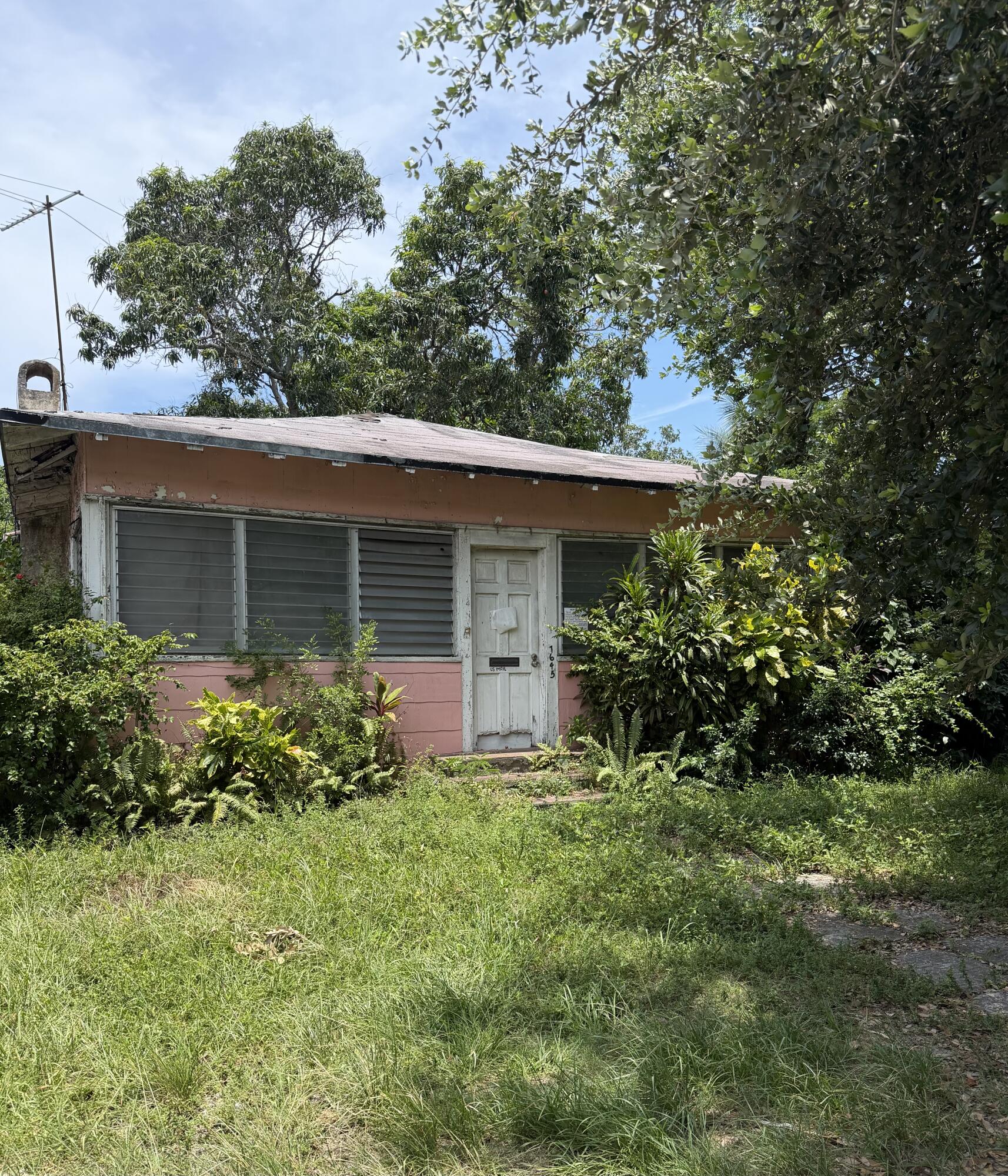 Exceptional redevelopment opportunity! This 7,500 sq. ft. lot is zoned T5 R, offering outstanding potential in one of Miami's fastest growing neighborhoods. The existing structure is a total teardown, making this an ideal site for a new development. Ideally located just 10 minutes from Wynwood, 5 minutes from I-95, and approximately 10 minutes from the future Brightline Wynwood Station, this property offers exceptional connectivity and long term investment potential. Surrounded by significant redevelopment and new construction, this is an outstanding opportunity for developers, investors, and builders looking to capitalize on Miami's continued growth! Buyer and buyer's agent are responsible for independently verifying zoning, permitted uses, development rights, and all building regulations with the appropriate governmental authorities.