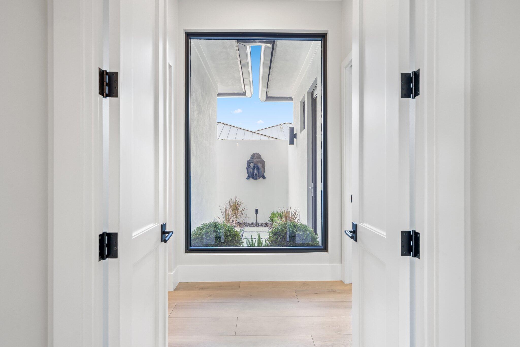 MISSION HILL - Residential