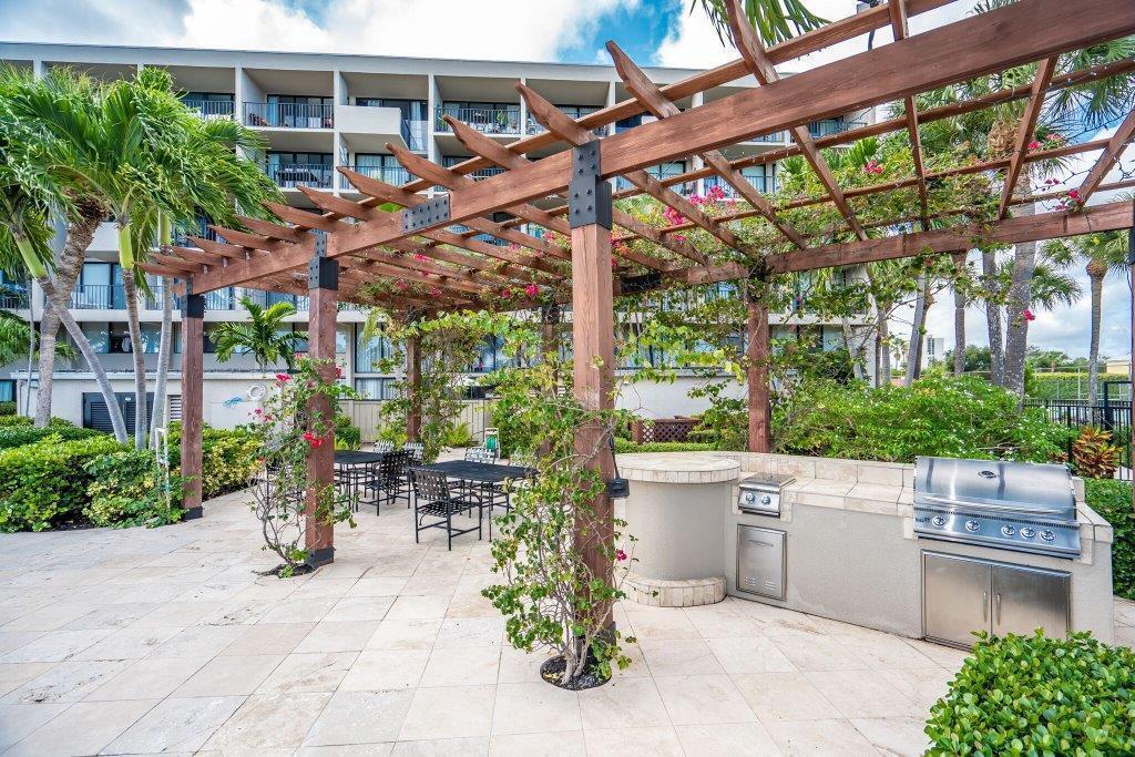 LAKESHORE CLUB CONDO - Residential Lease