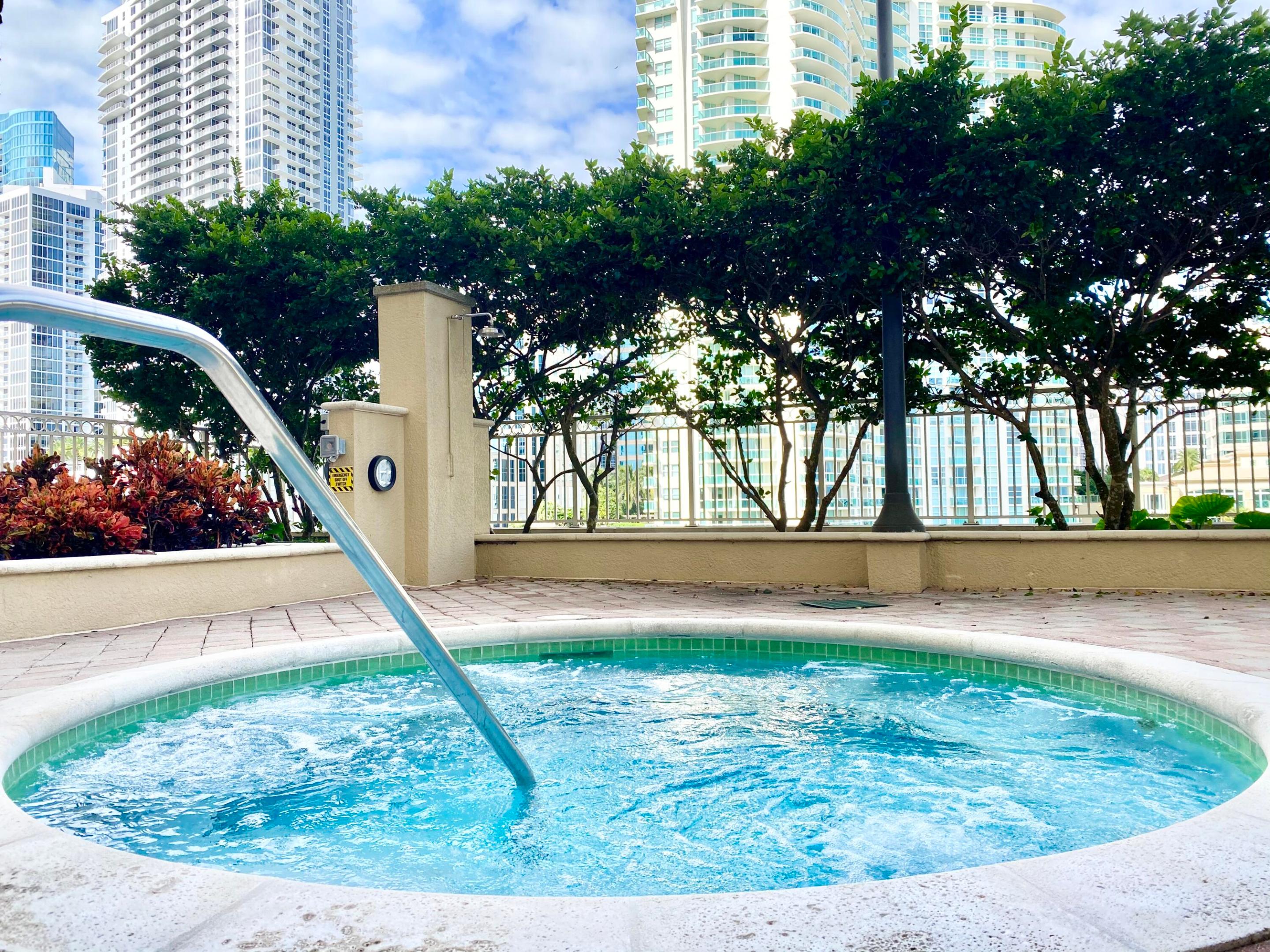 NURIVER LANDING CONDO - Residential Lease