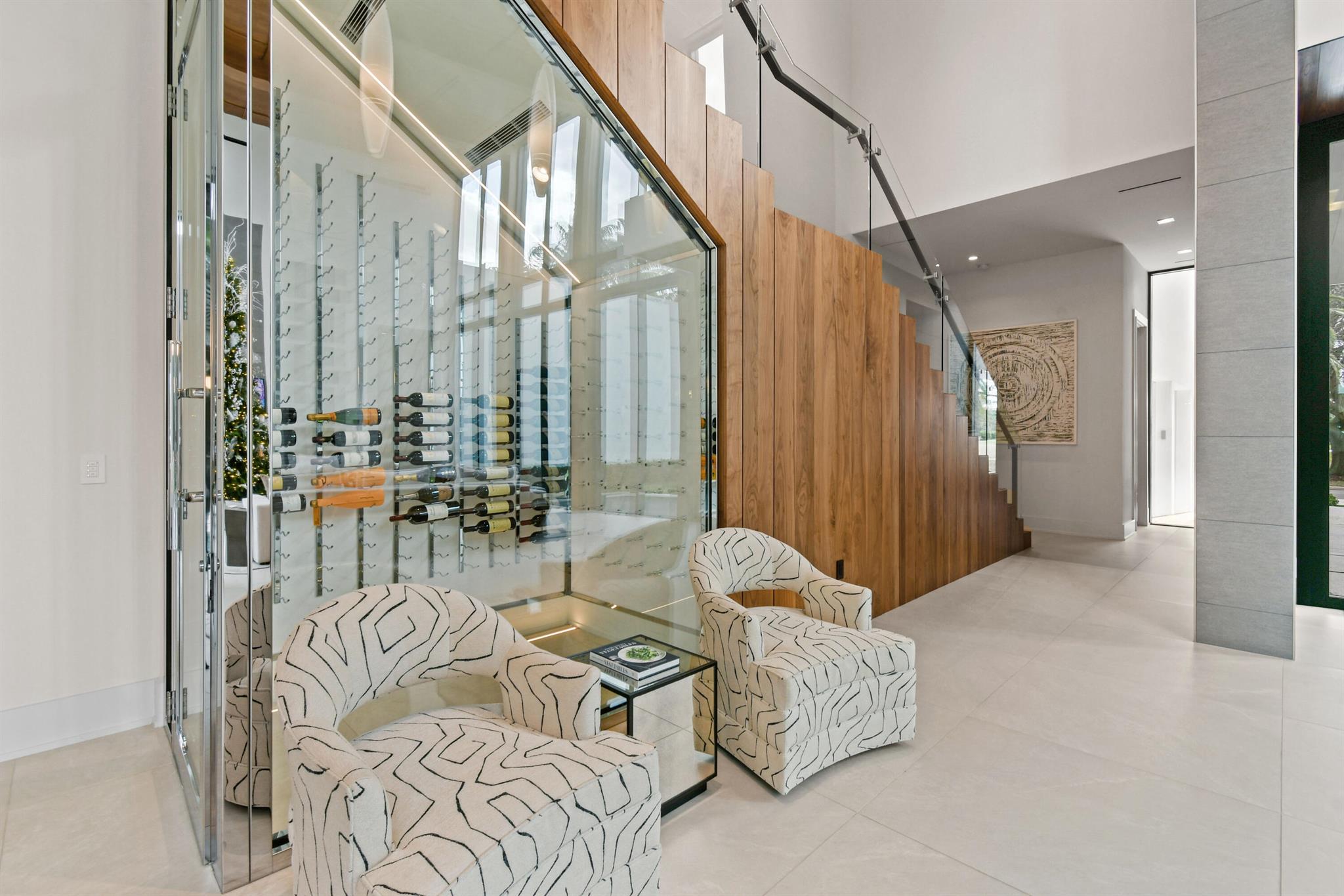 ADMIRALS COVE - Residential