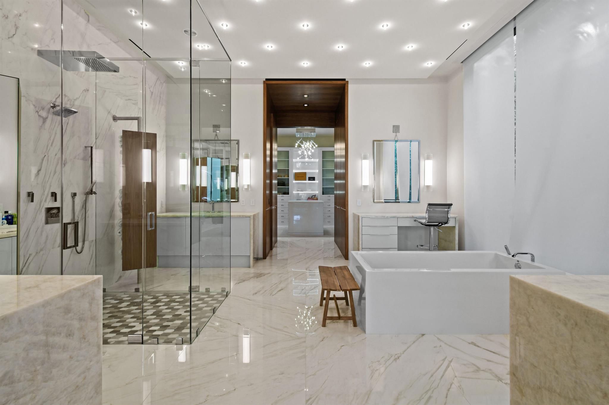 ADMIRALS COVE - Residential