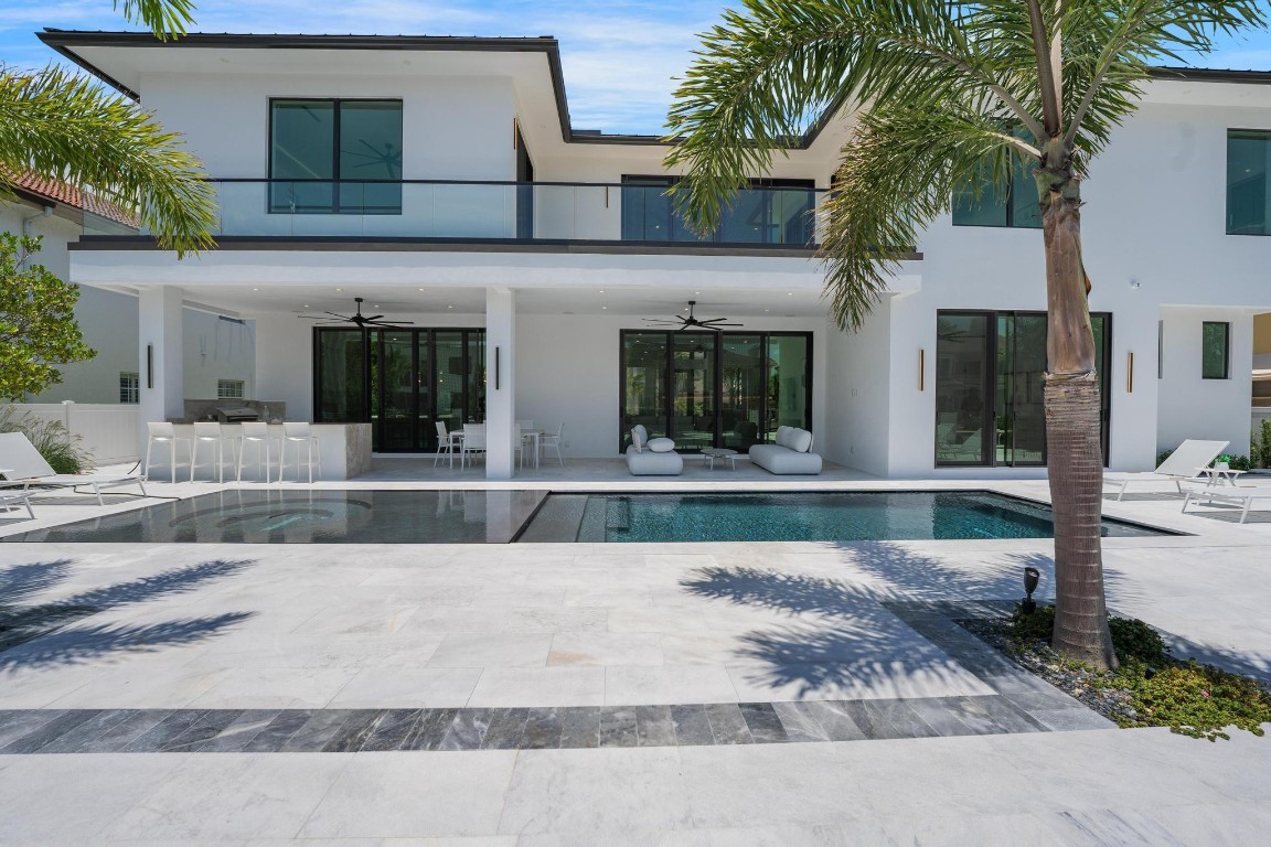 TROPIC ISLE - Residential