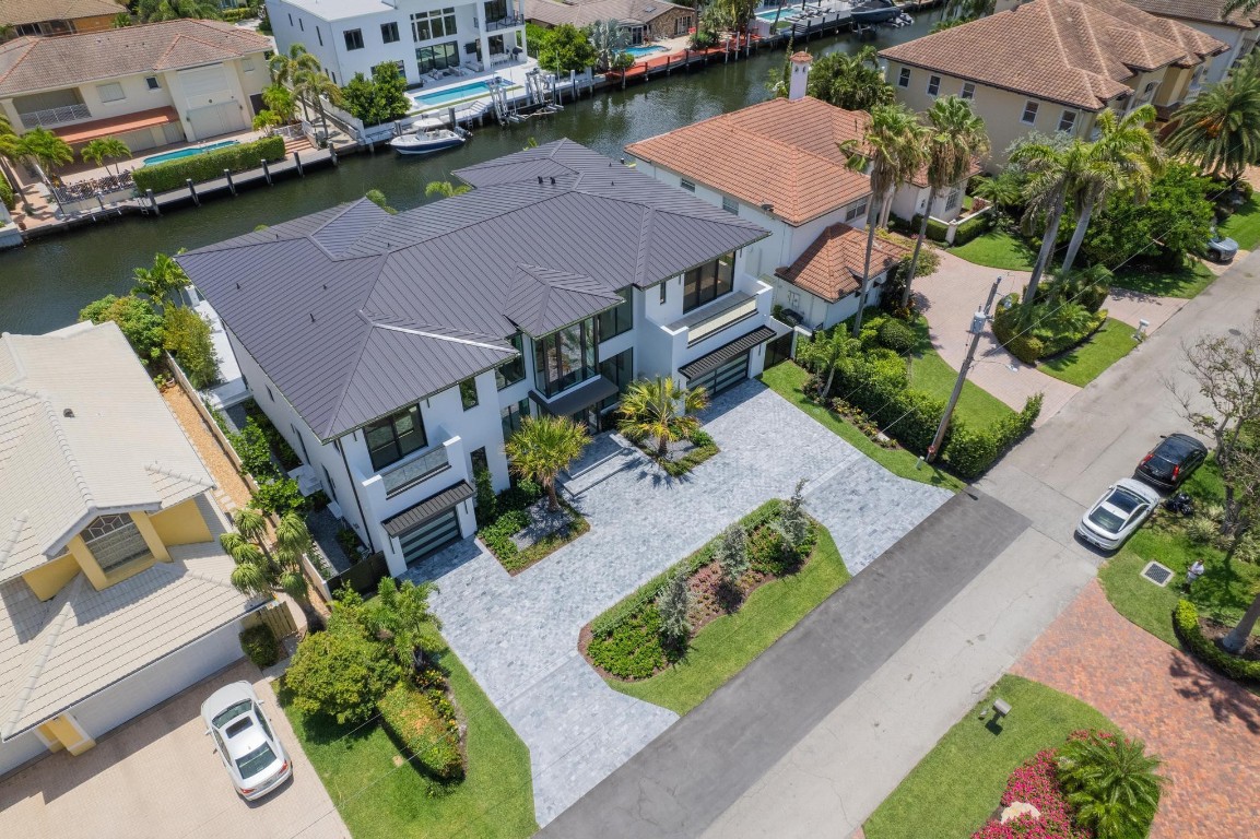 TROPIC ISLE - Residential