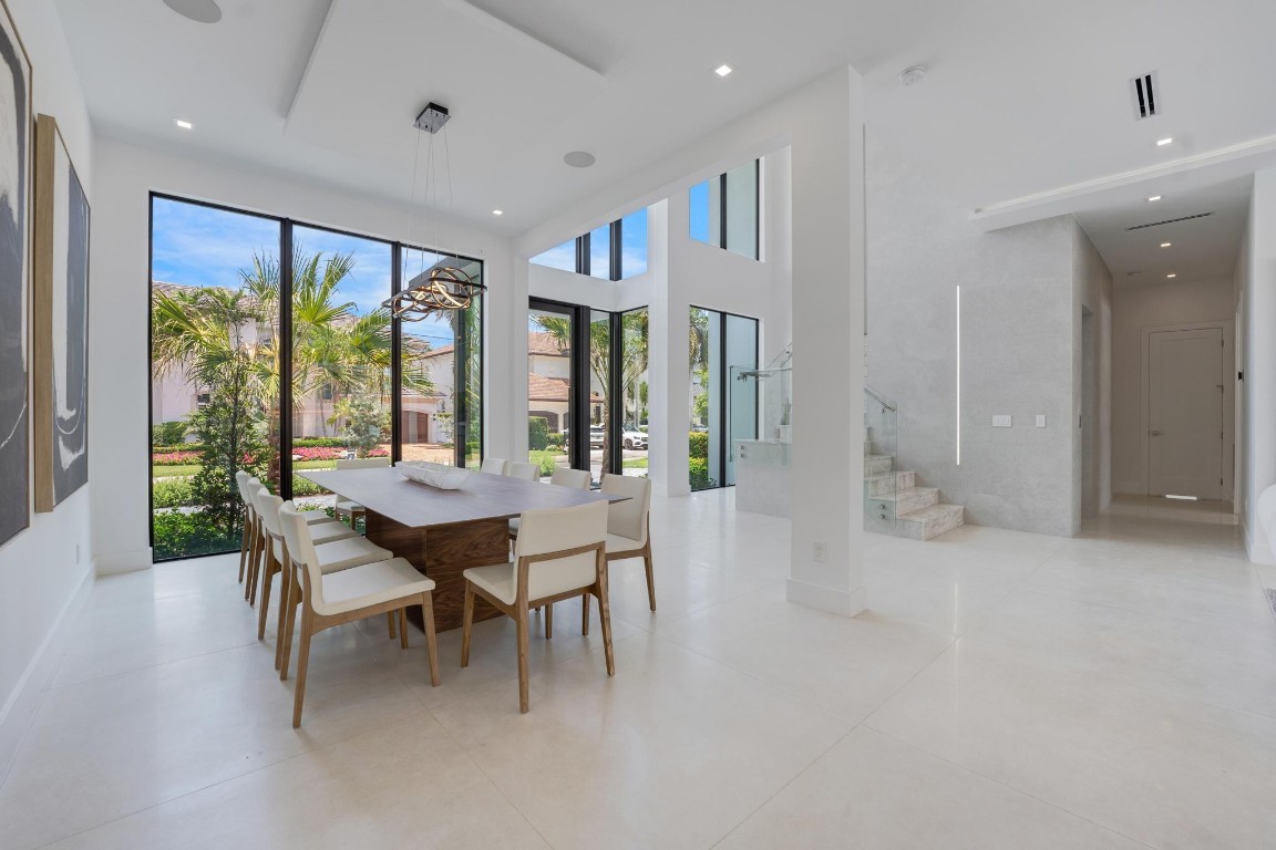 TROPIC ISLE - Residential