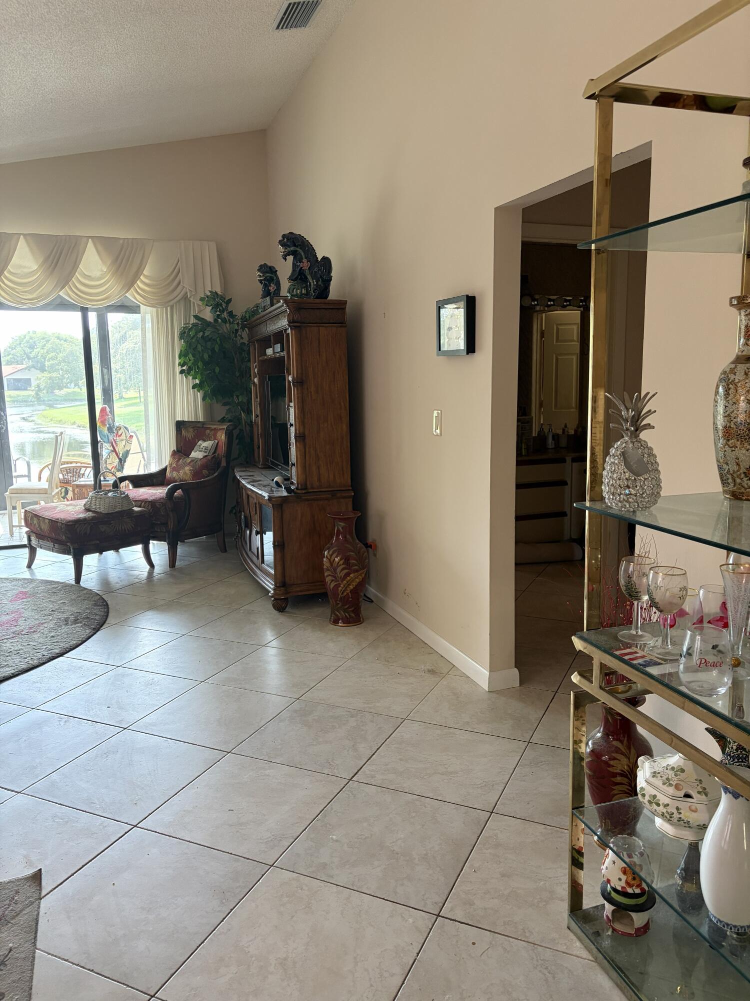 EQUESTRIAN - Residential