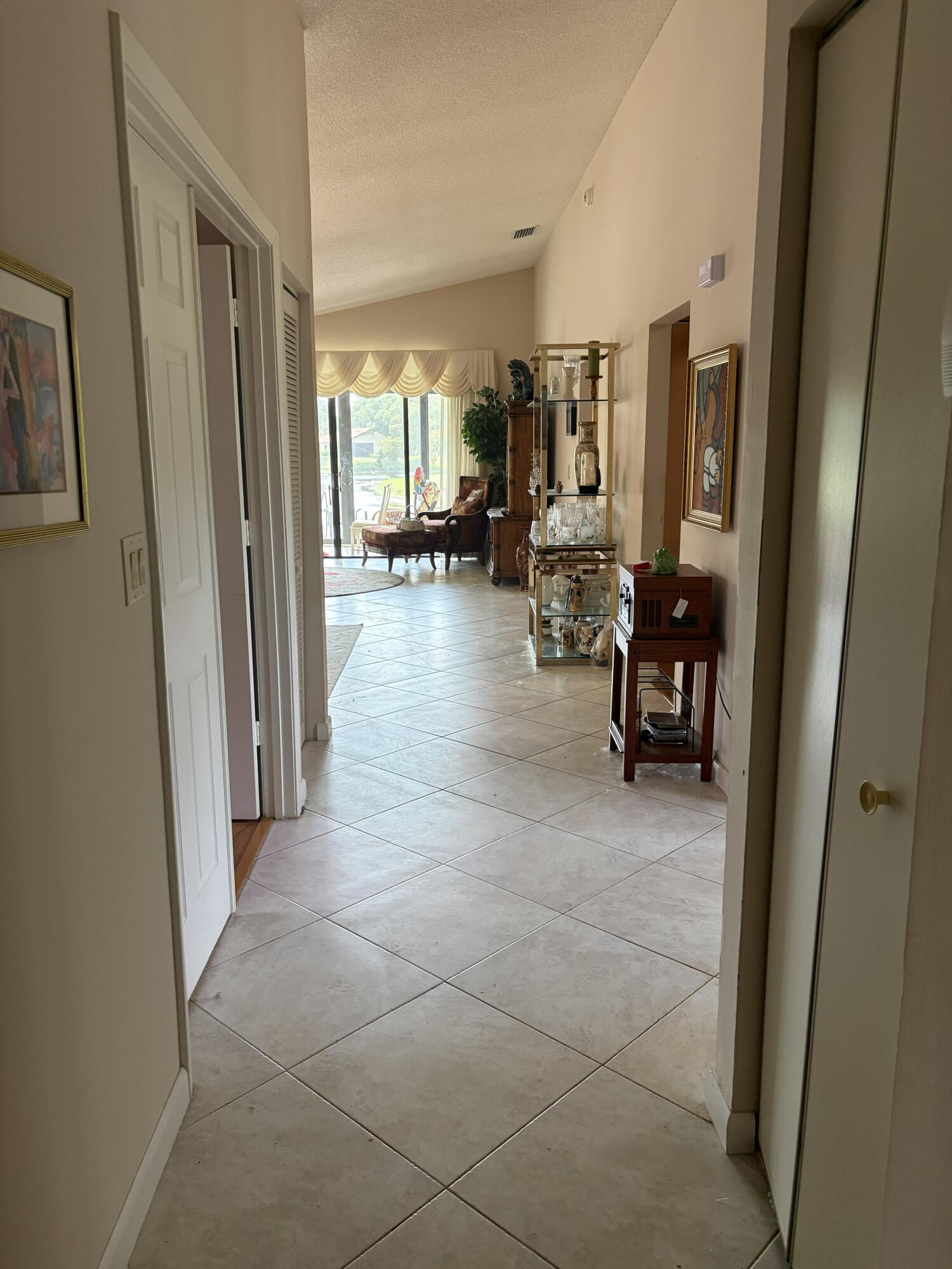 EQUESTRIAN - Residential