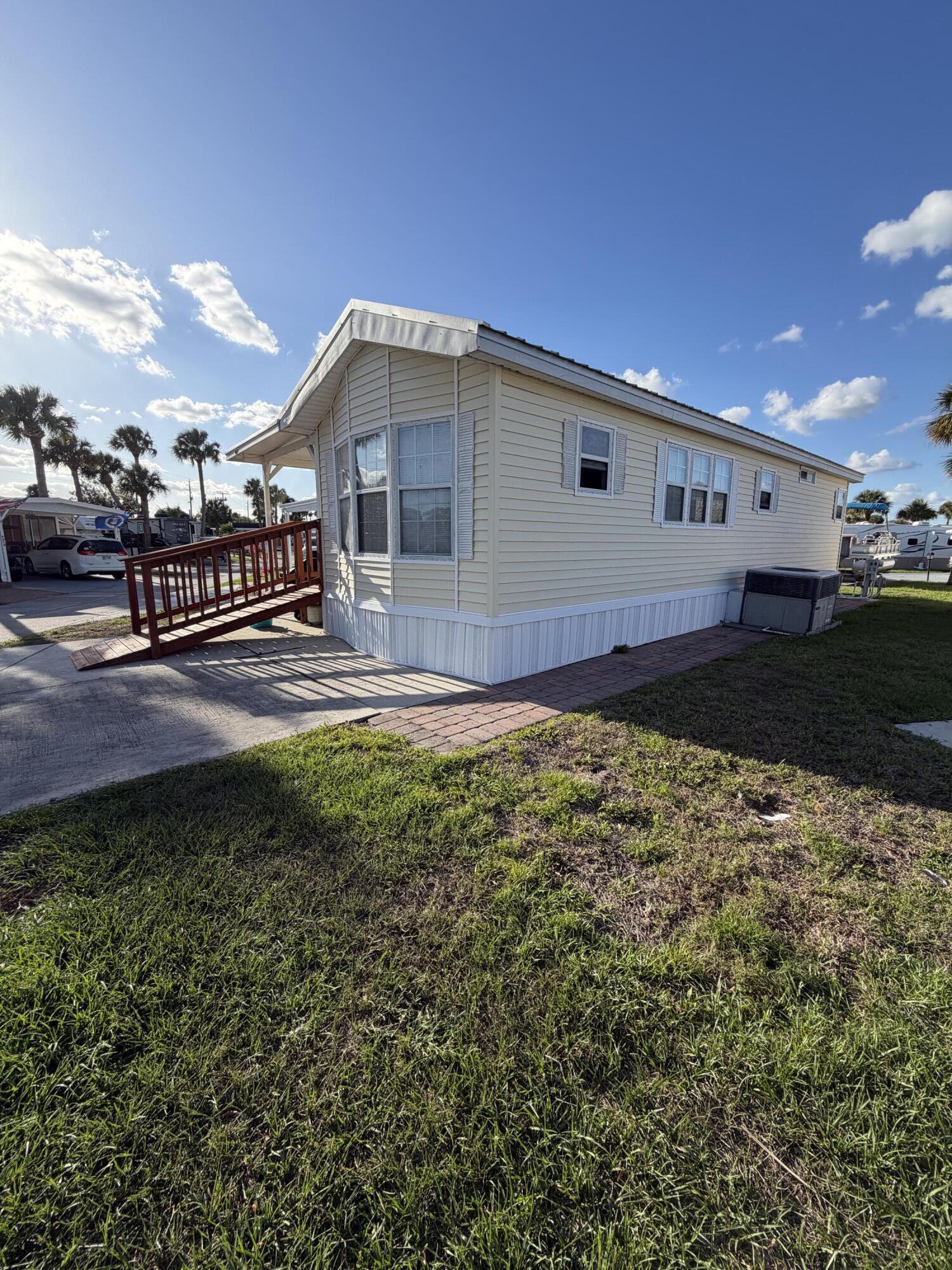 Chariot Eagle MH 2 bed 1.5 baths in charming Ancient Oaks RV Resort located in World-famous Lake Okeechobee, this partially furnished getaway is perfect foe seasonal or year-round living. This home has the convenience of a ramp for easy excess, or remove- the owner has the steps if needed. Ancient oaks is a 55+ community featuring resort-style amenities including a heated pool, marina, boat ramp, pickleball ,shuffleboard, billiard & poker room and a full calendar of social activities. Shopping and a new casino just a hop, skip and jump away.