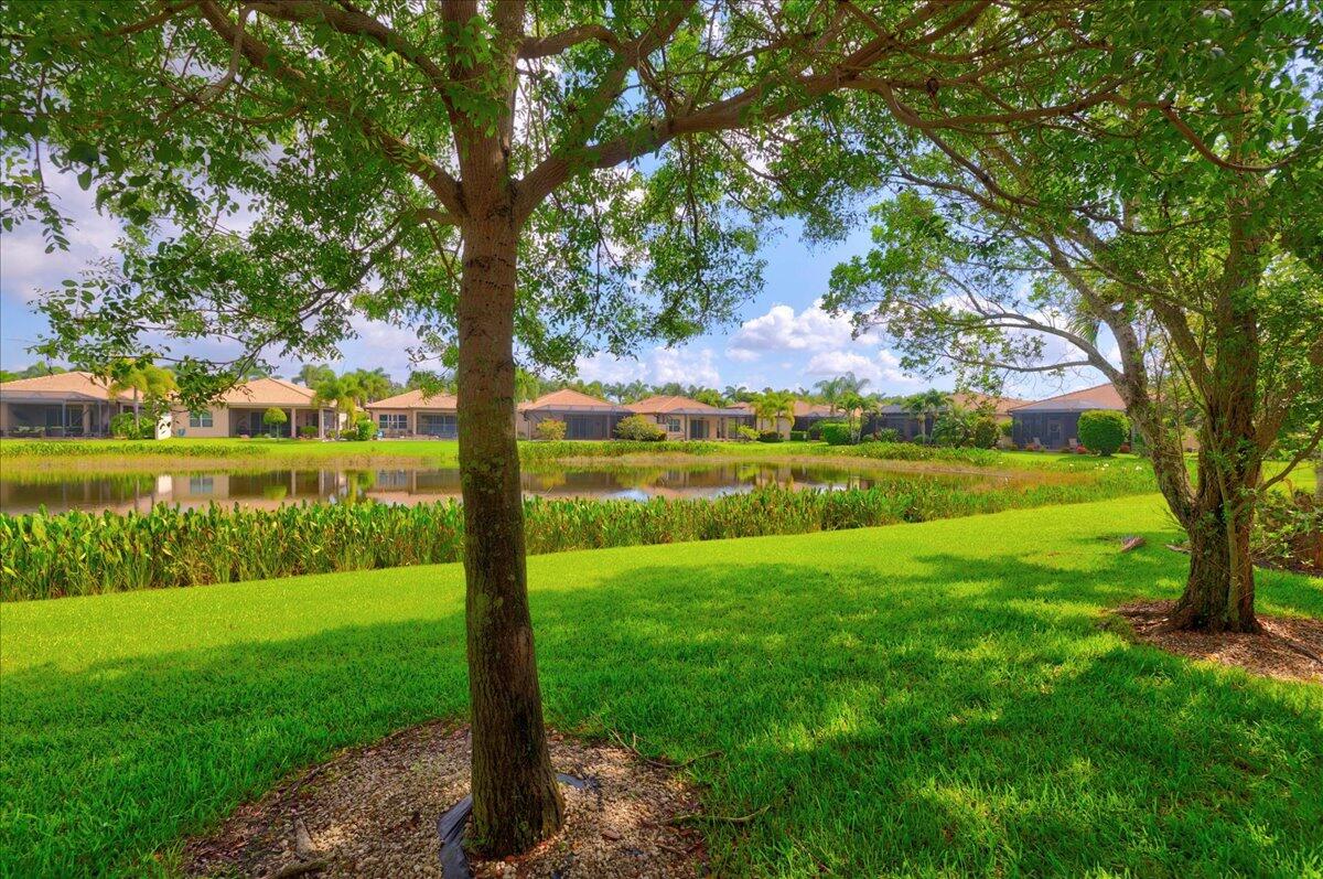 VALENCIA COVE - Residential