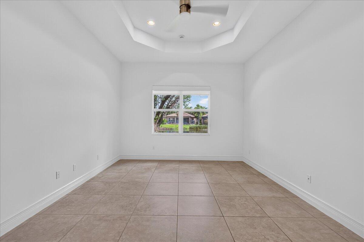 VALENCIA COVE - Residential