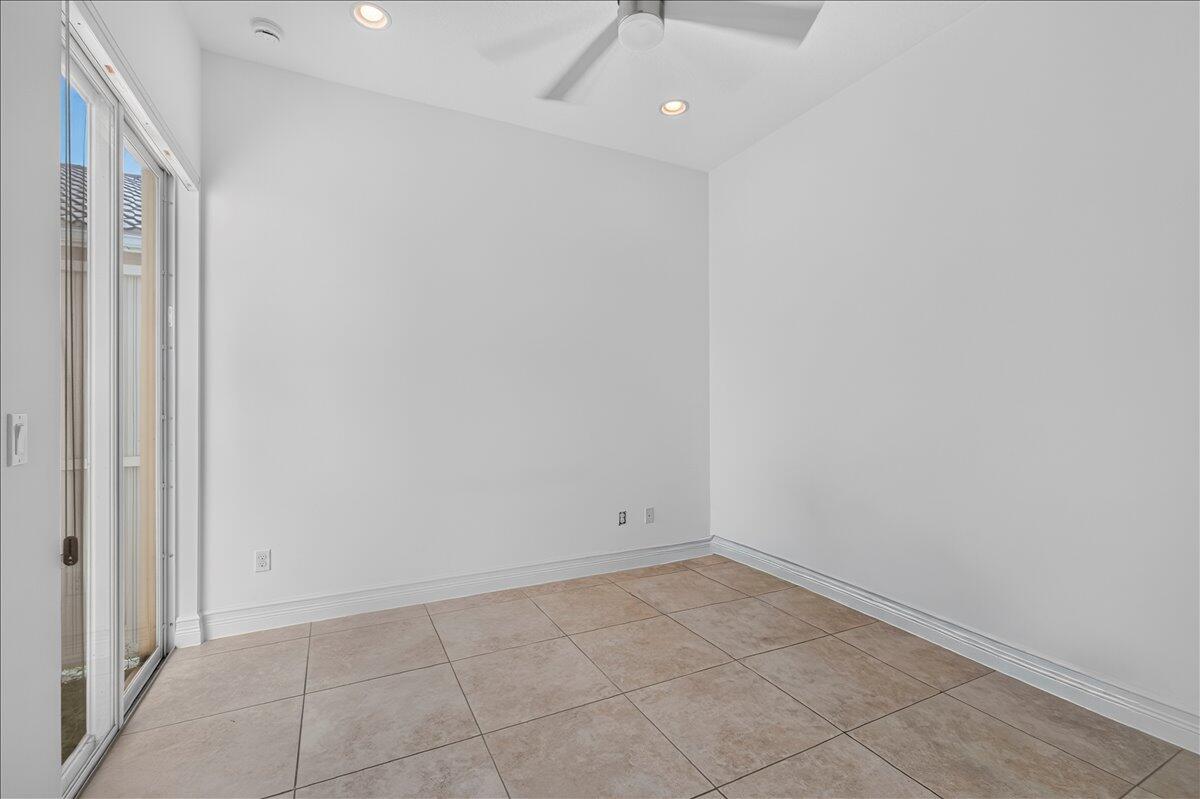 VALENCIA COVE - Residential