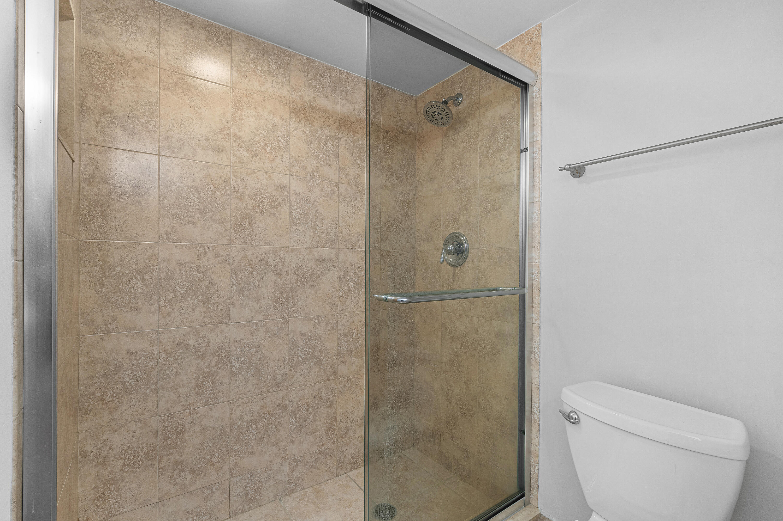 LAKEWOOD MIDRISE CONDO - Residential