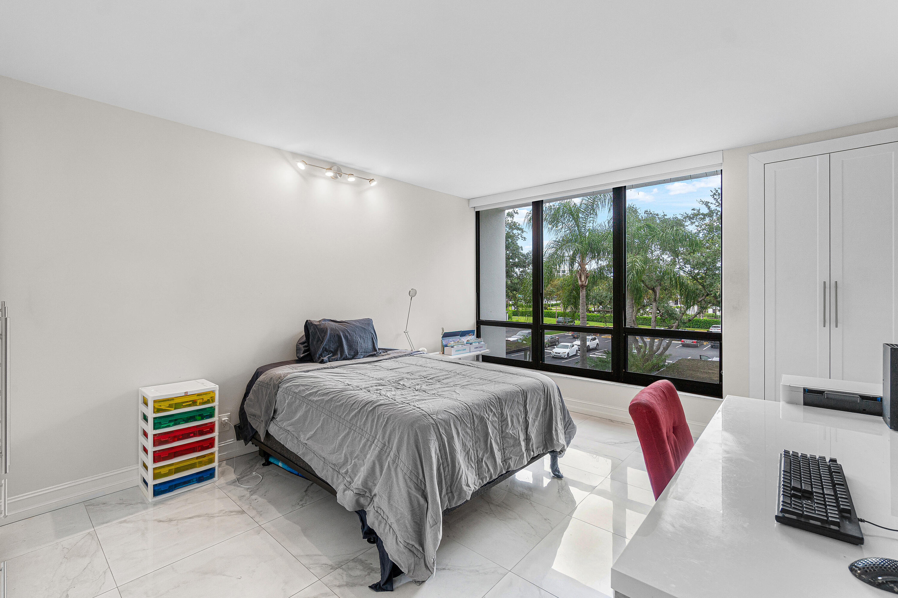 LAKEWOOD MIDRISE CONDO - Residential