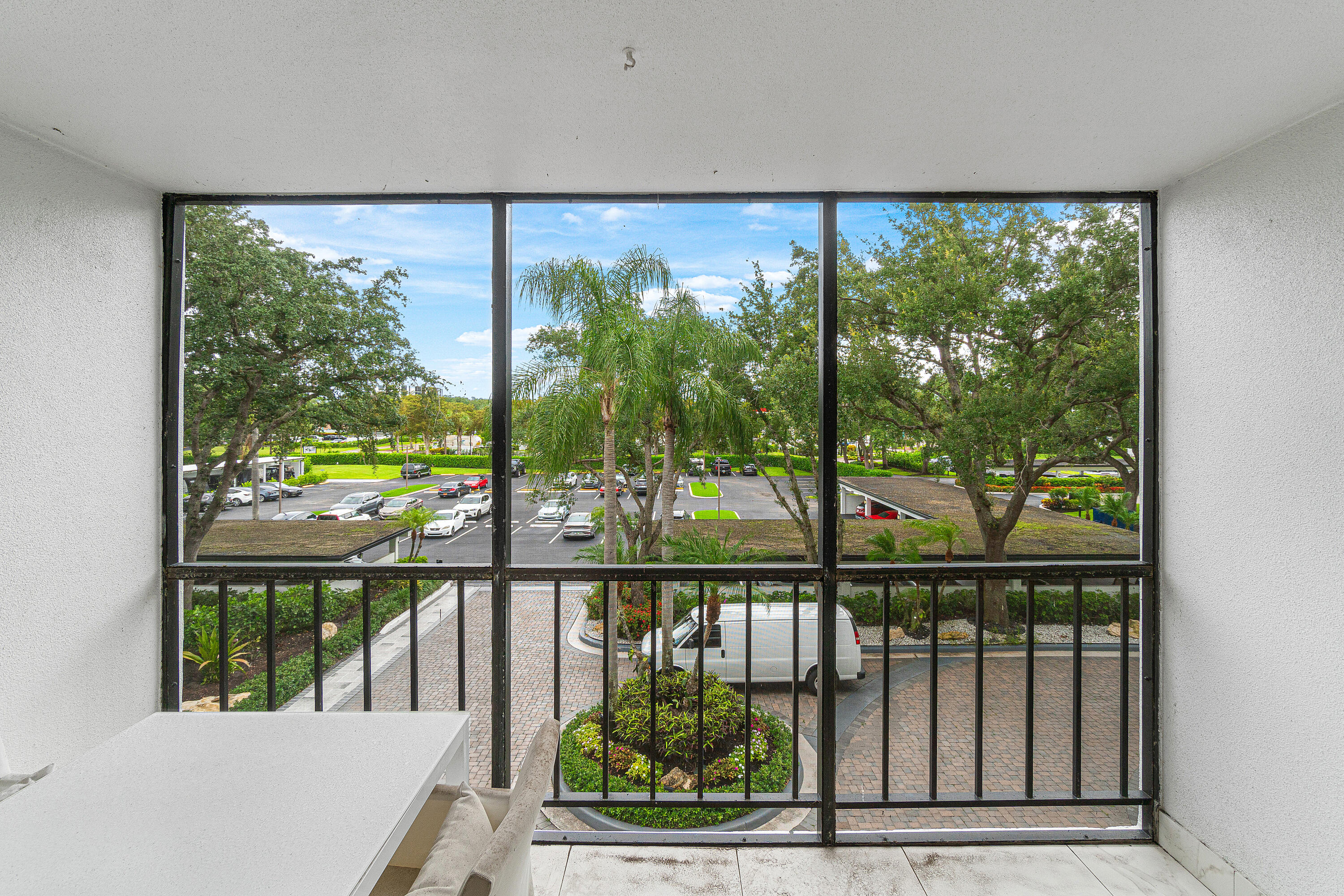 LAKEWOOD MIDRISE CONDO - Residential