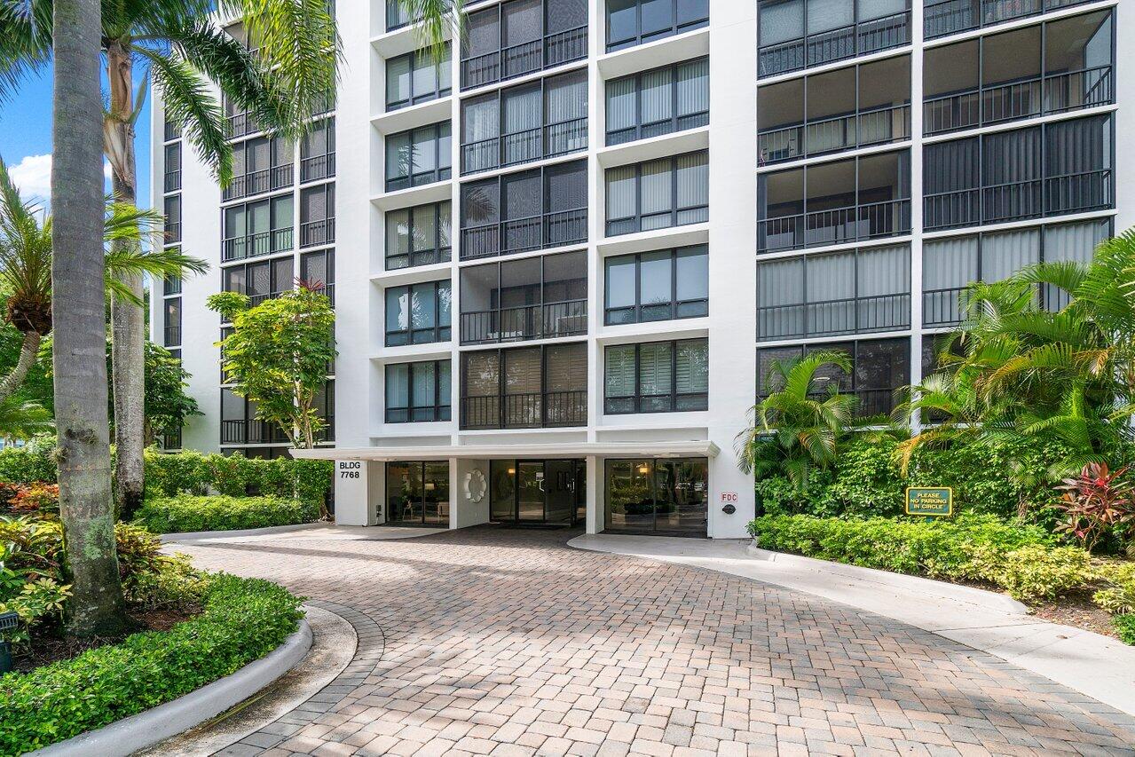 LAKEWOOD MIDRISE CONDO - Residential