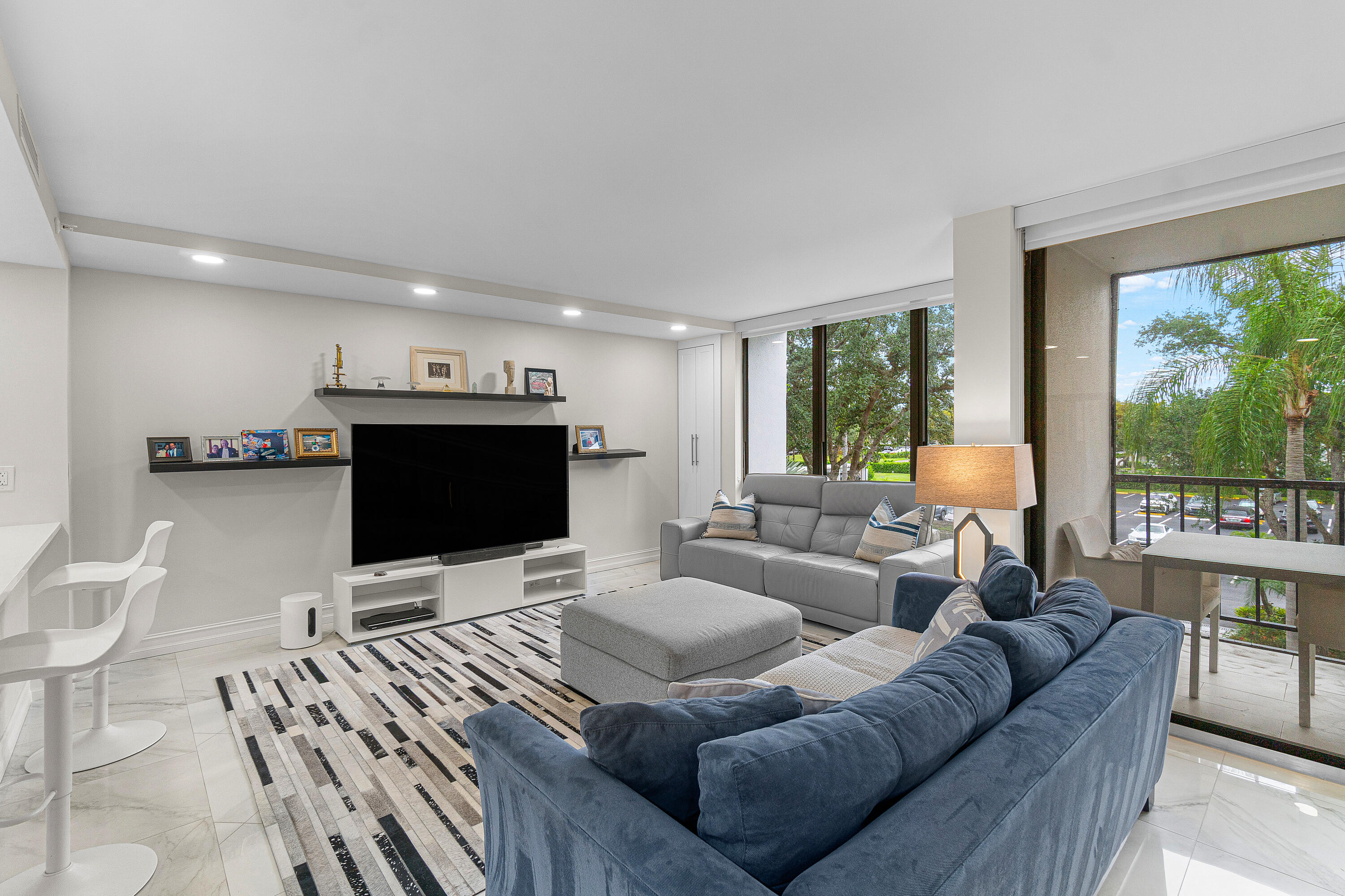 LAKEWOOD MIDRISE CONDO - Residential
