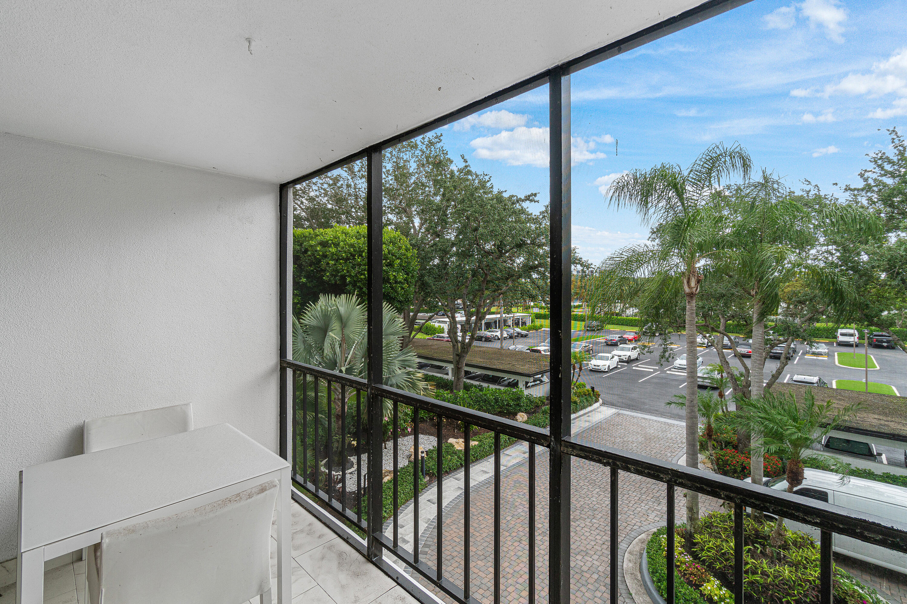LAKEWOOD MIDRISE CONDO - Residential