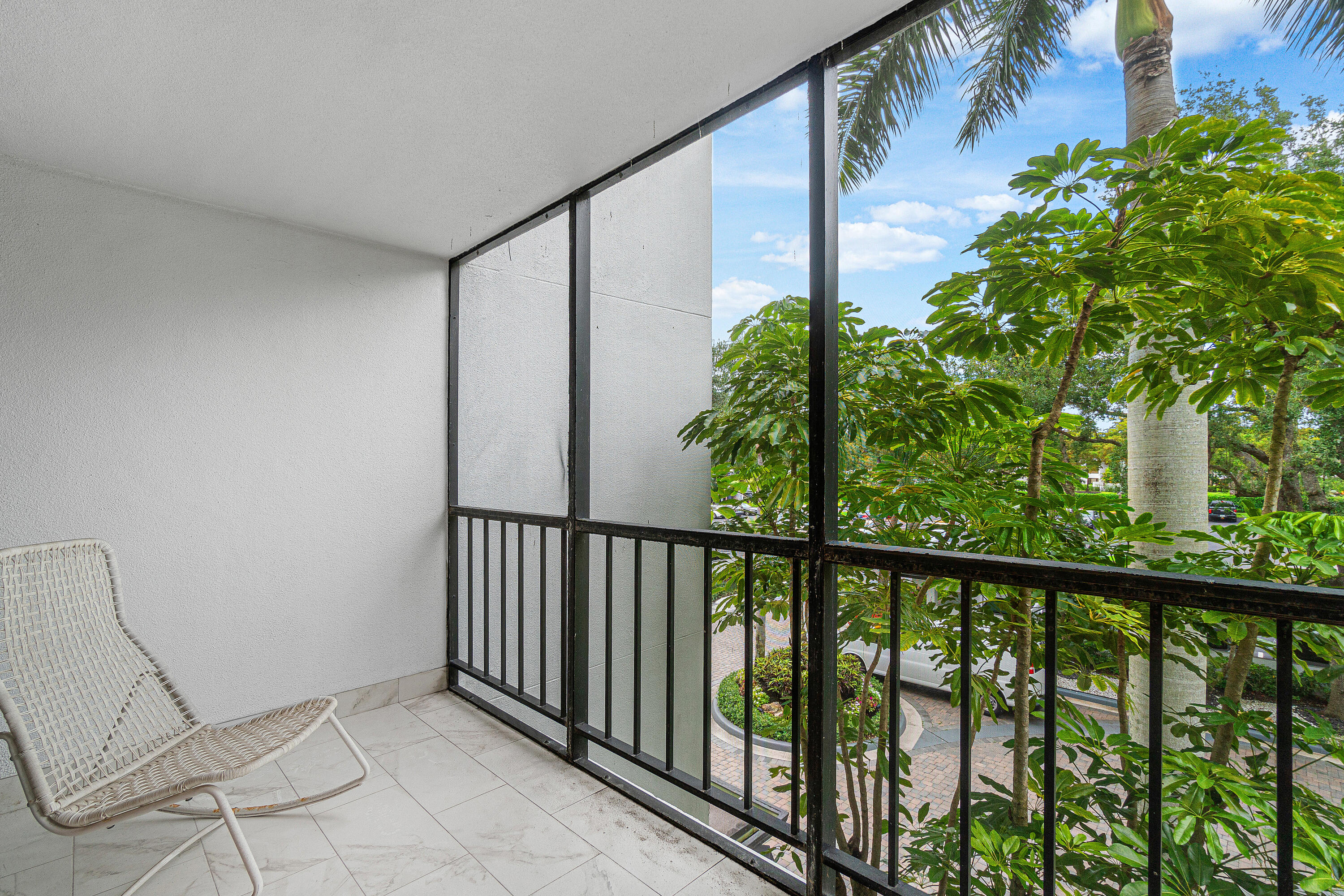 LAKEWOOD MIDRISE CONDO - Residential