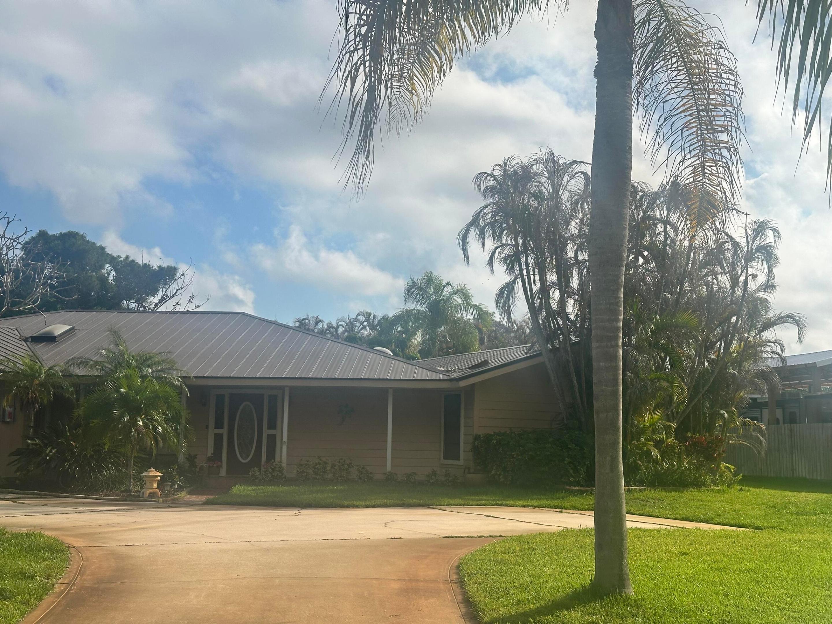 TOWN AND COUNTRY ESTATES - Residential