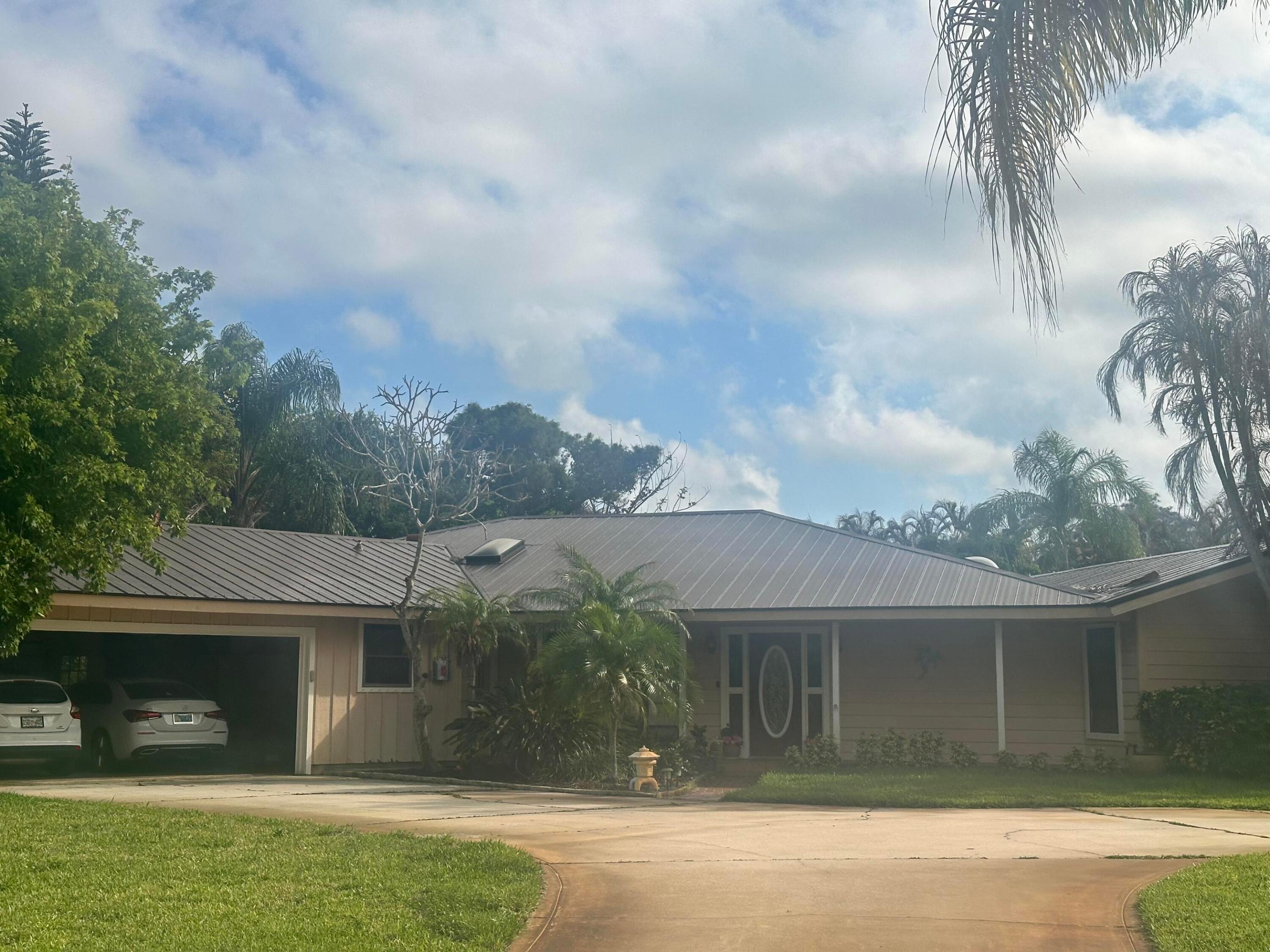 TOWN AND COUNTRY ESTATES - Residential