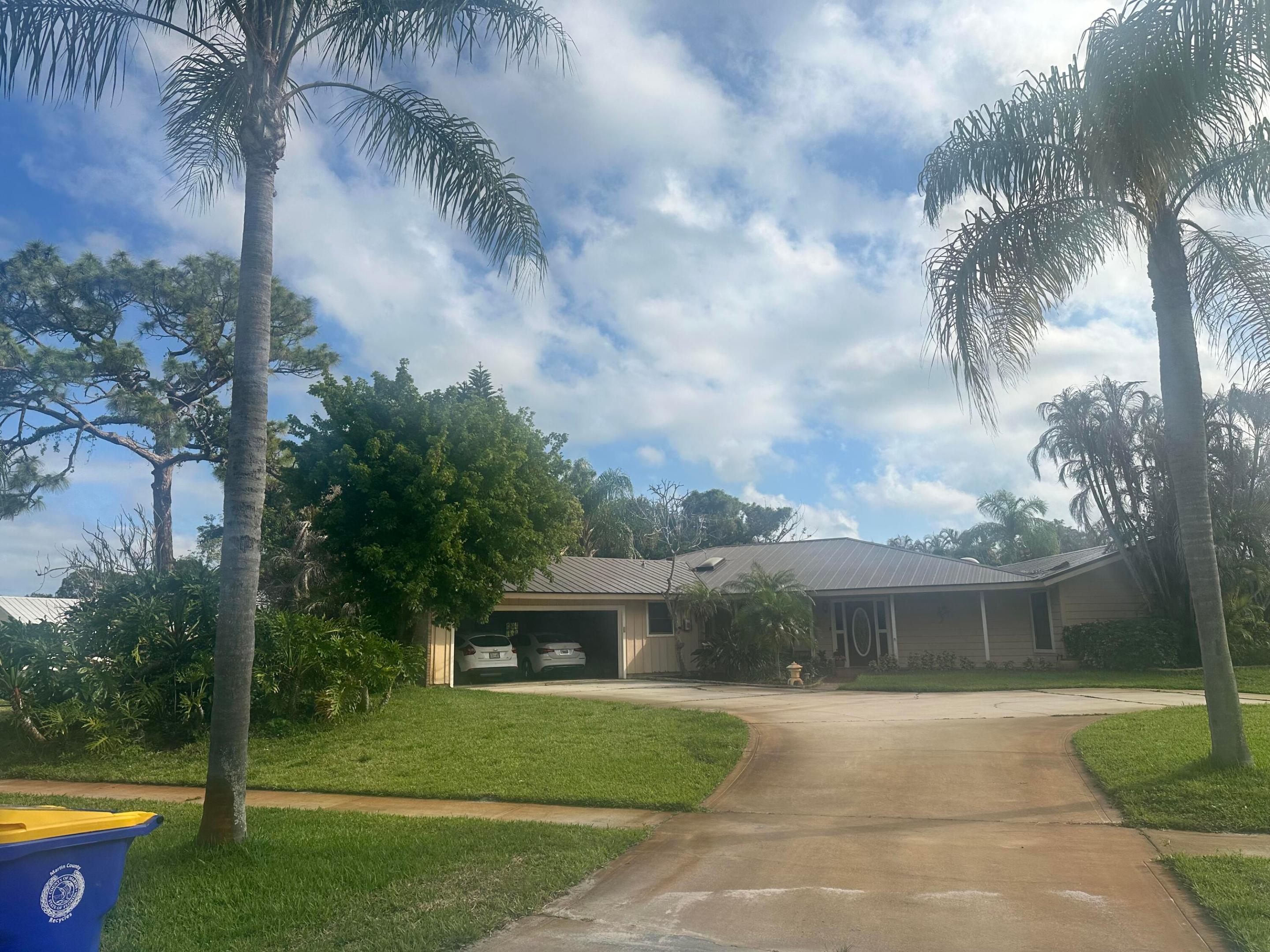 TOWN AND COUNTRY ESTATES - Residential