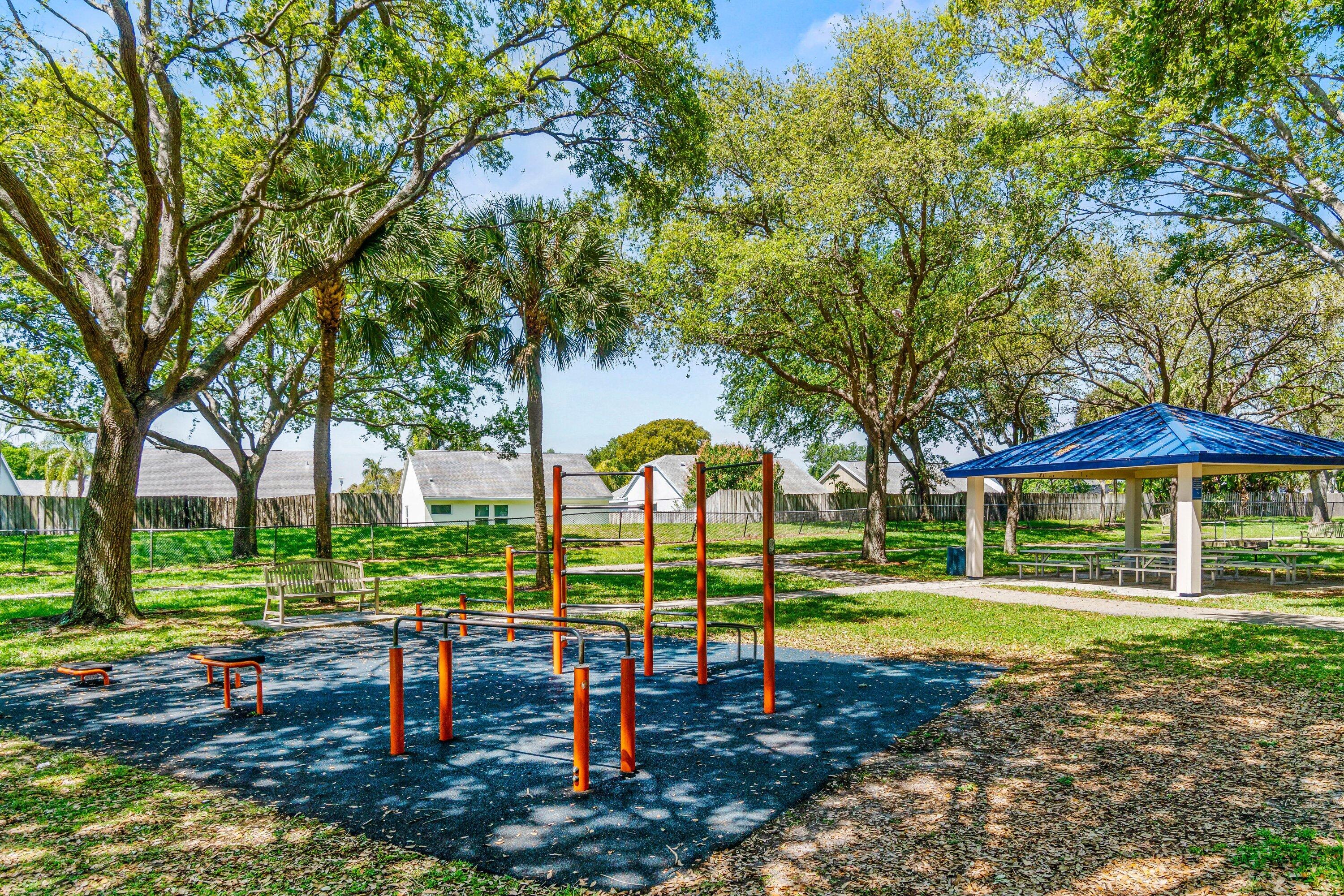 MEADOW LAKE - Residential