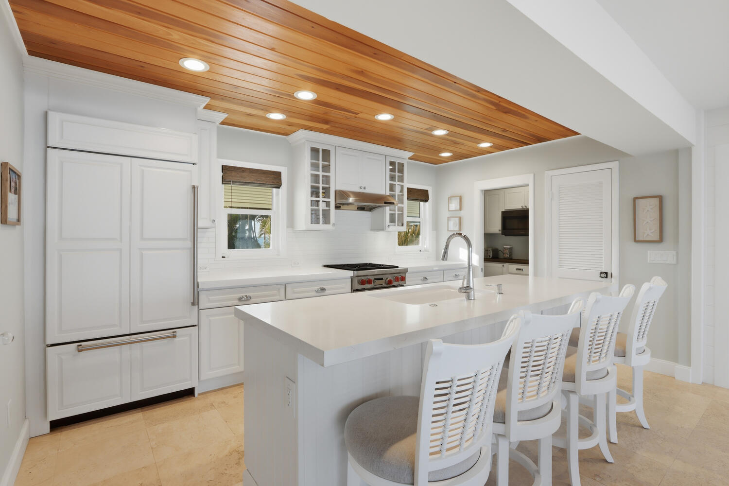 YACHT CLUB BEACH - Residential