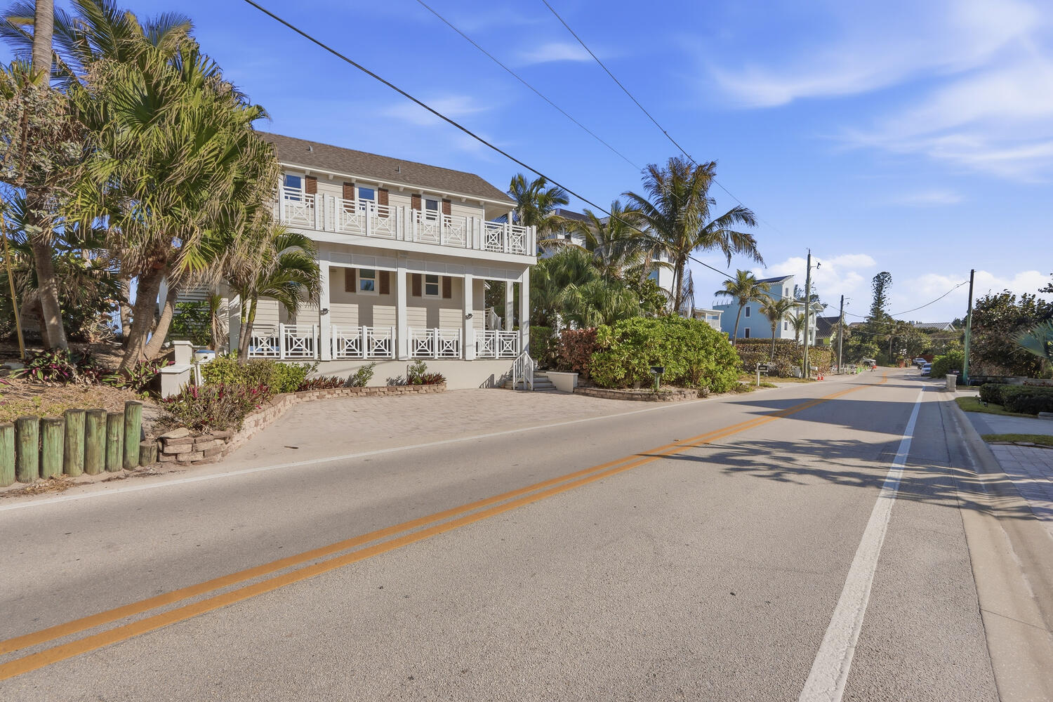YACHT CLUB BEACH - Residential