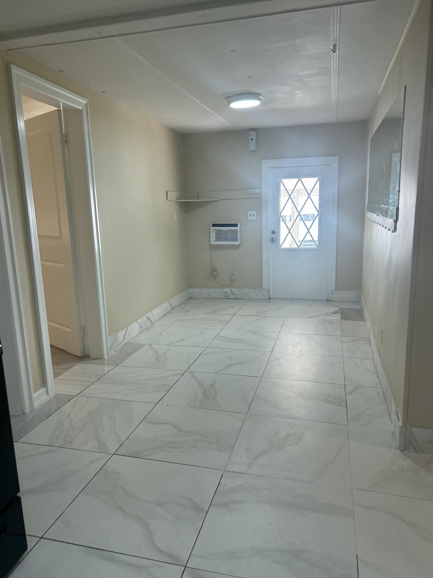 WATERGATE MOBILE HOME - Residential Lease