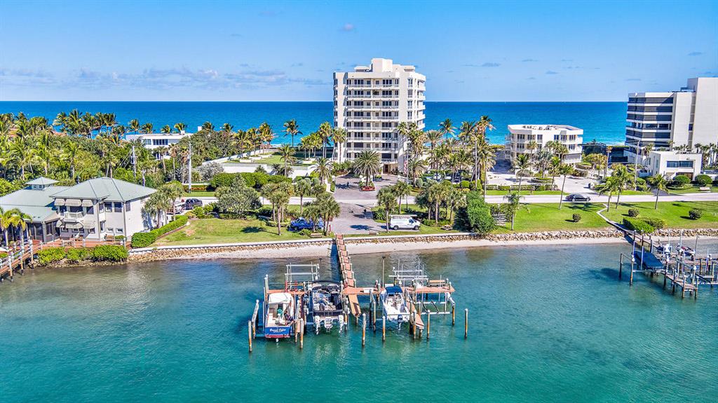 Enjoy penthouse living in prestigious Claridge on Jupiter Island! This beautiful 3BD/4.1BA/2CG offers wide water views from every room, spanning 180 degrees from the ocean to the Intracoastal. This penthouse offers a private roof top terrace with a wet bar, full kitchenette, full bathroom and plenty of room for entertaining.  The Claridge offers private beach & Intracoastal access, pool/Jacuzzi, gym, manned front gate and 24 hour security for its residents. The Claridge has a total of 16 residences.