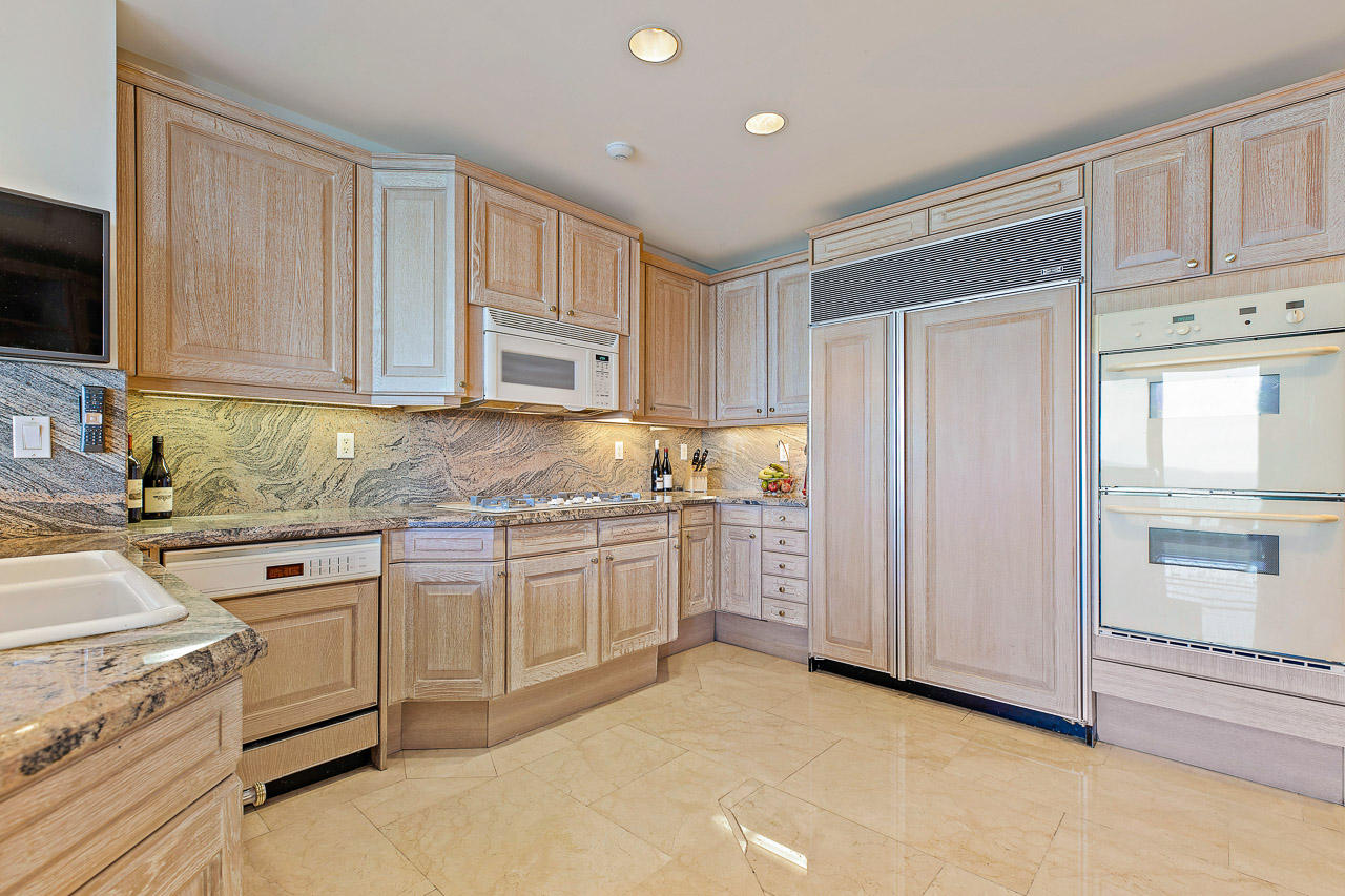 Claridge Jupiter Island Condo - Residential