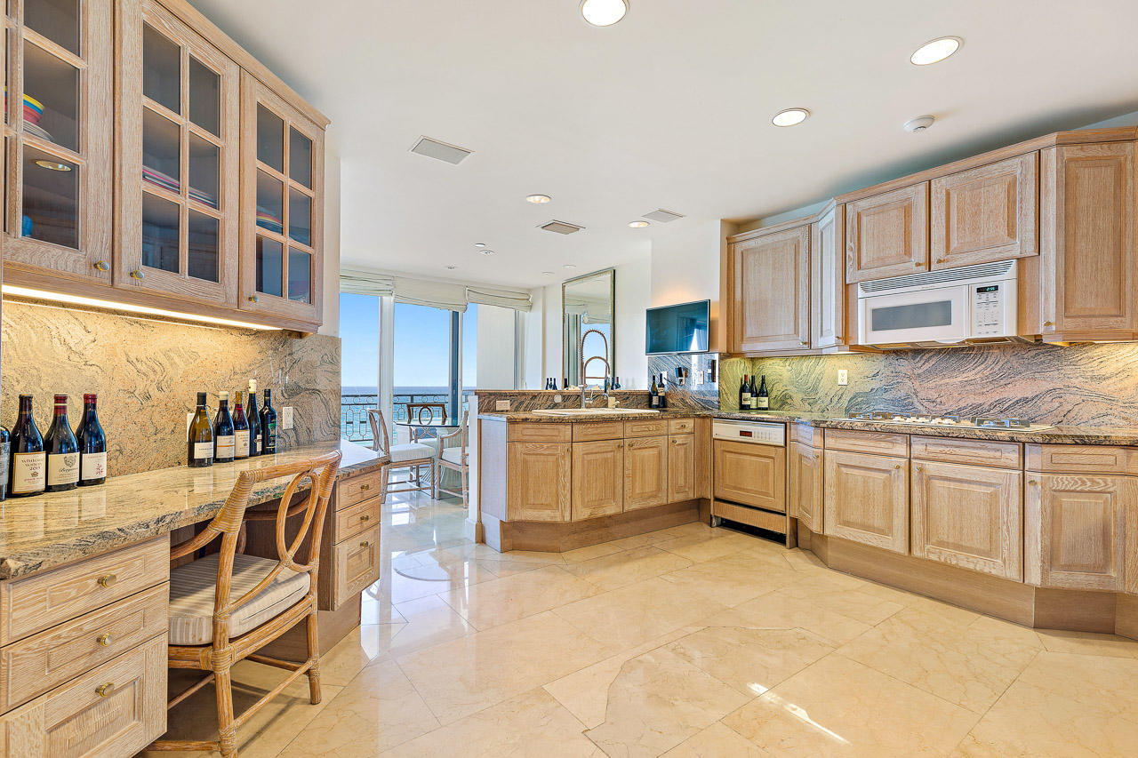 Claridge Jupiter Island Condo - Residential