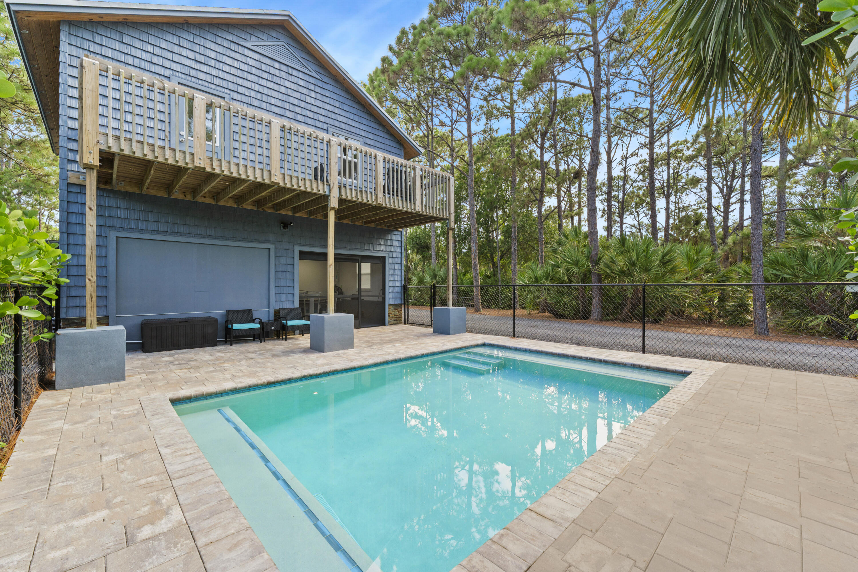 PALM BEACH COUNTRY ESTATES - Residential