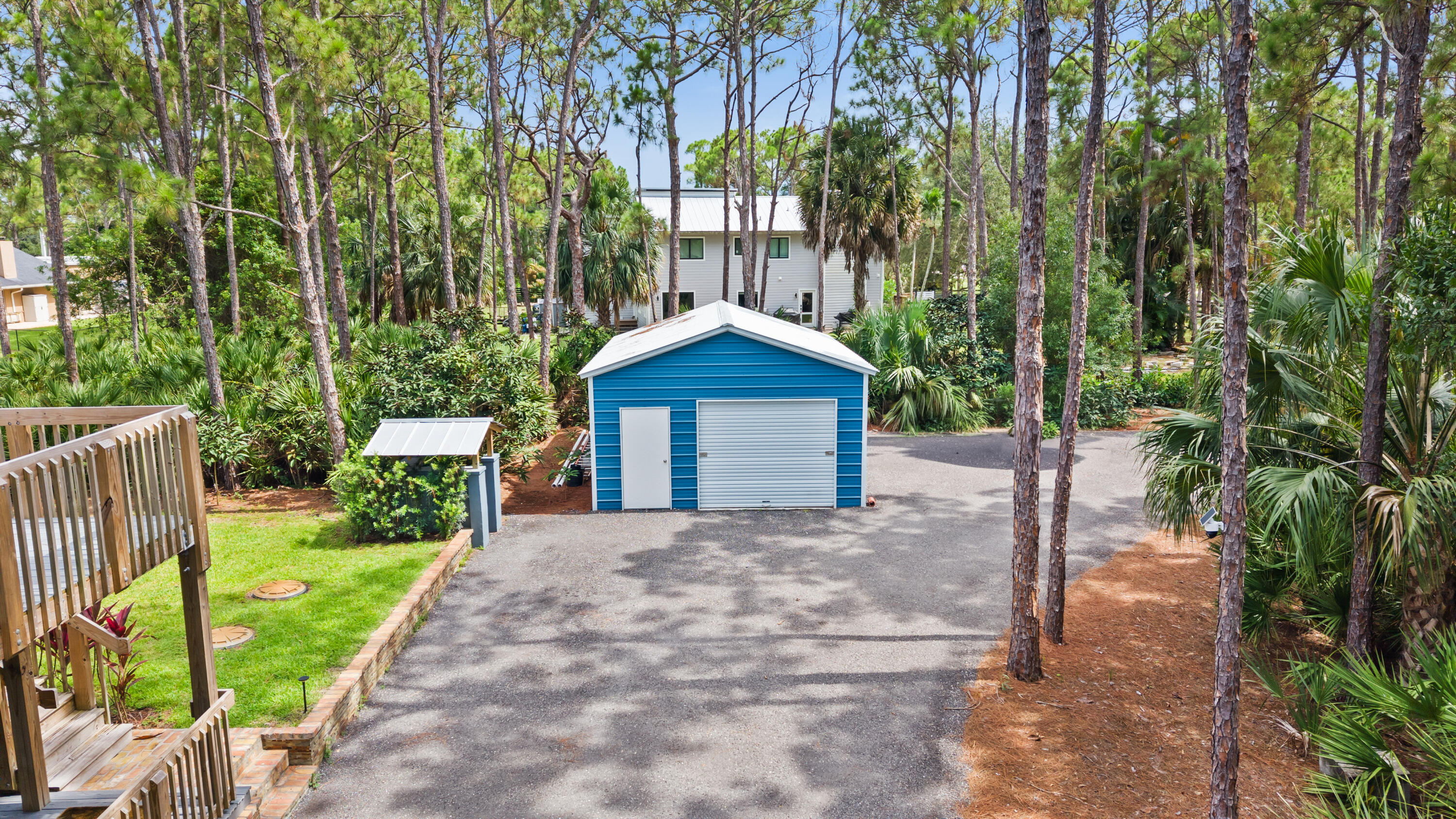PALM BEACH COUNTRY ESTATES - Residential
