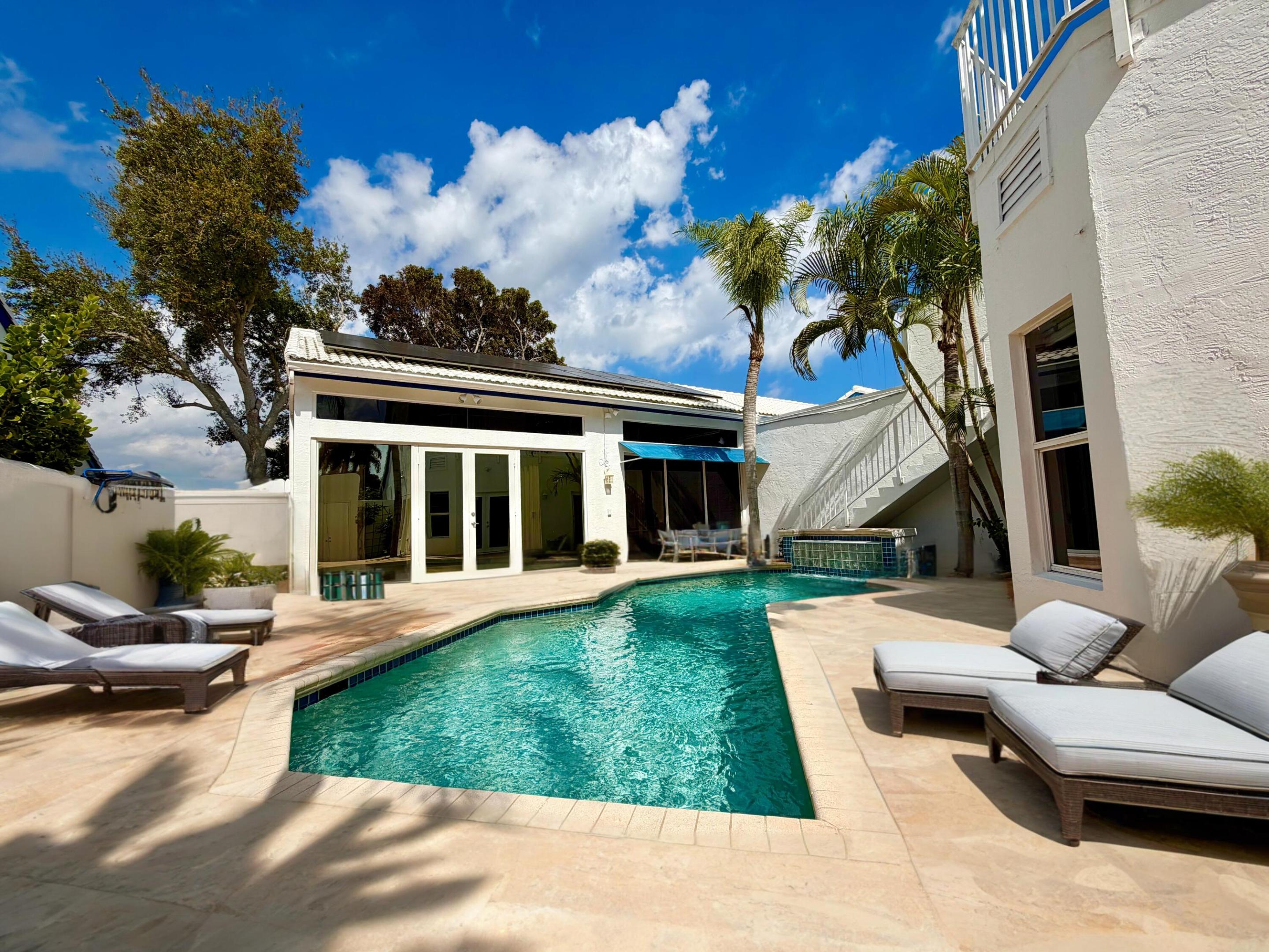 MYKONOS COURT OF BOCA GOLF & TENNIS CLUB - Residential