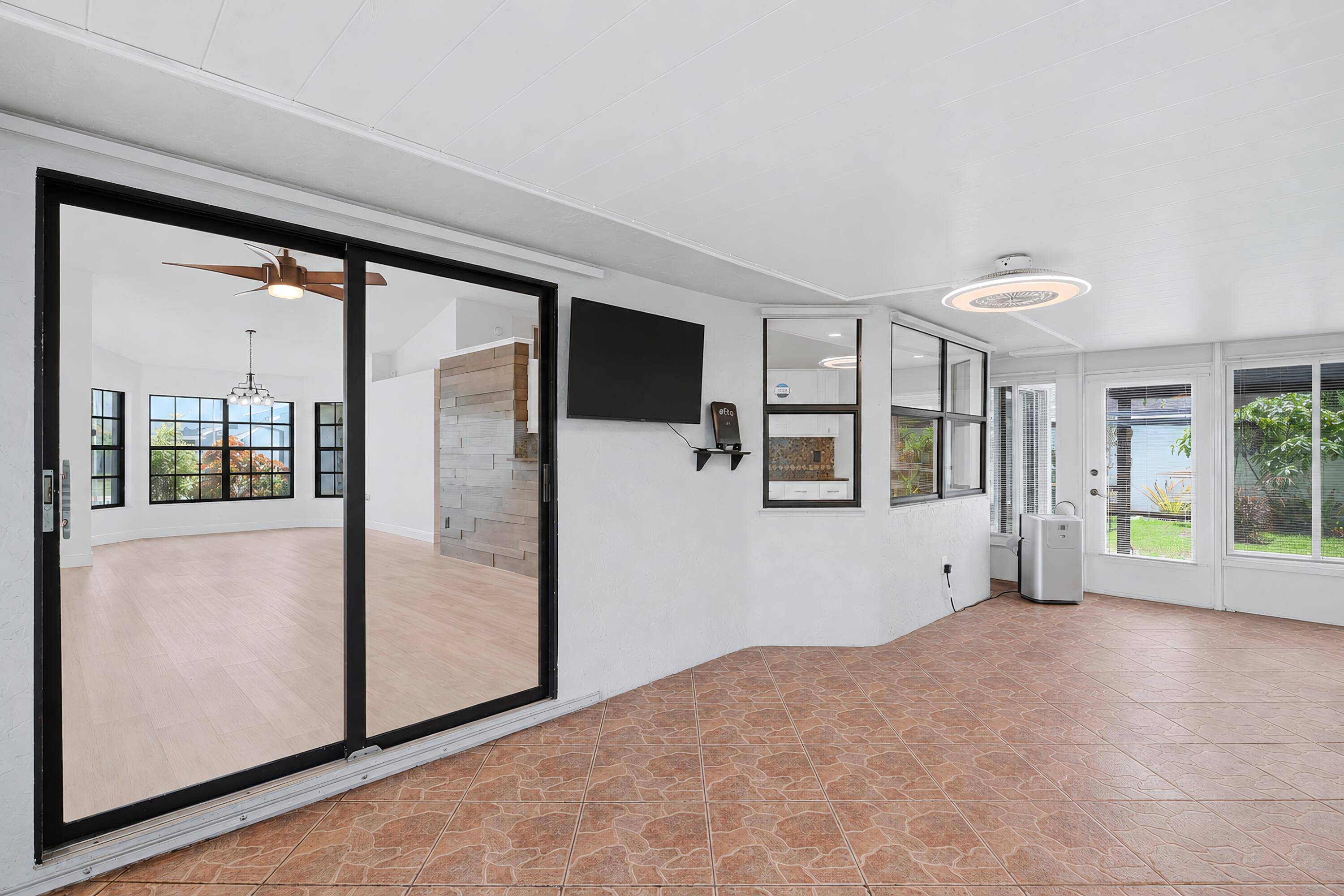 HUNTINGTON WOODS - Residential