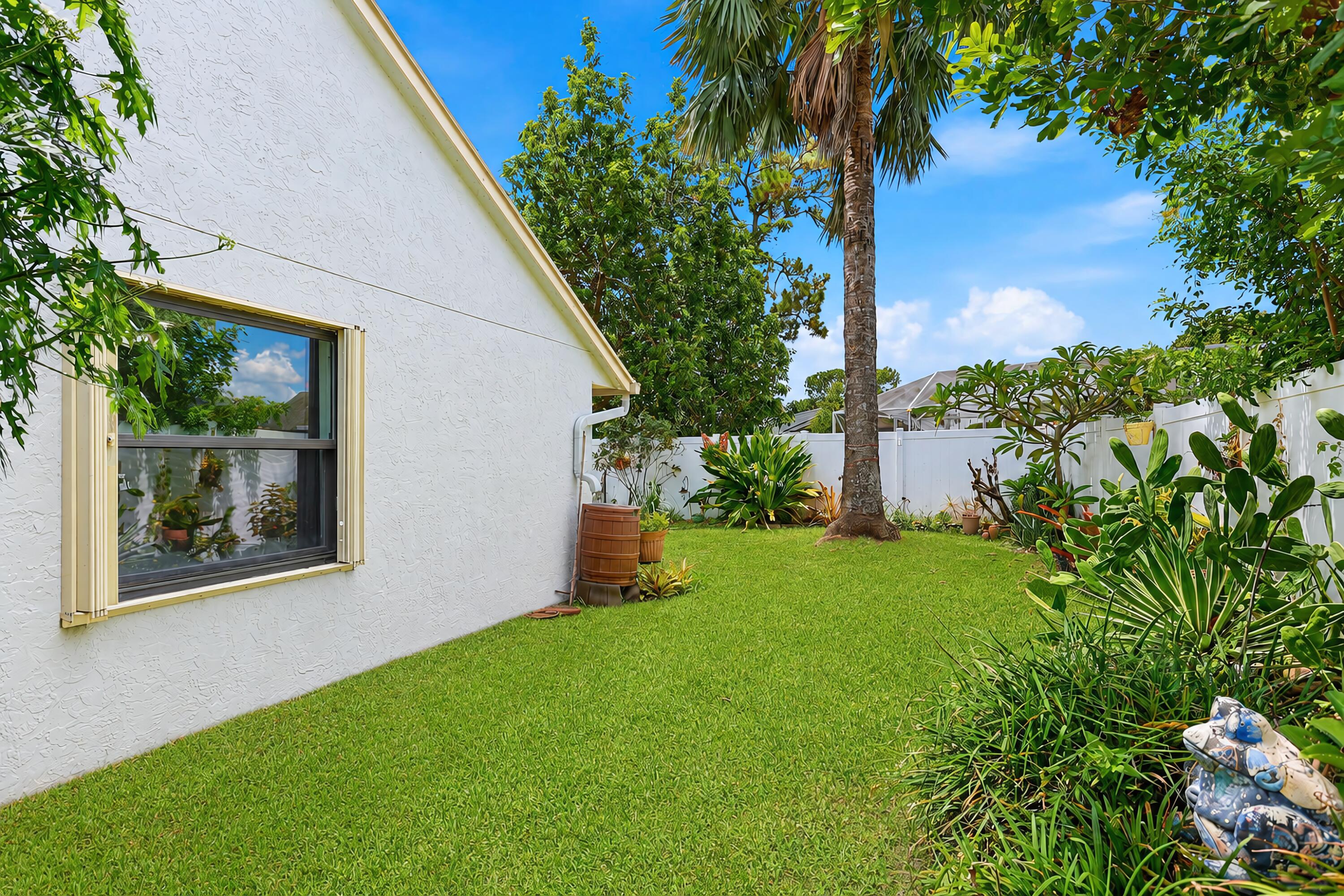 HUNTINGTON WOODS - Residential
