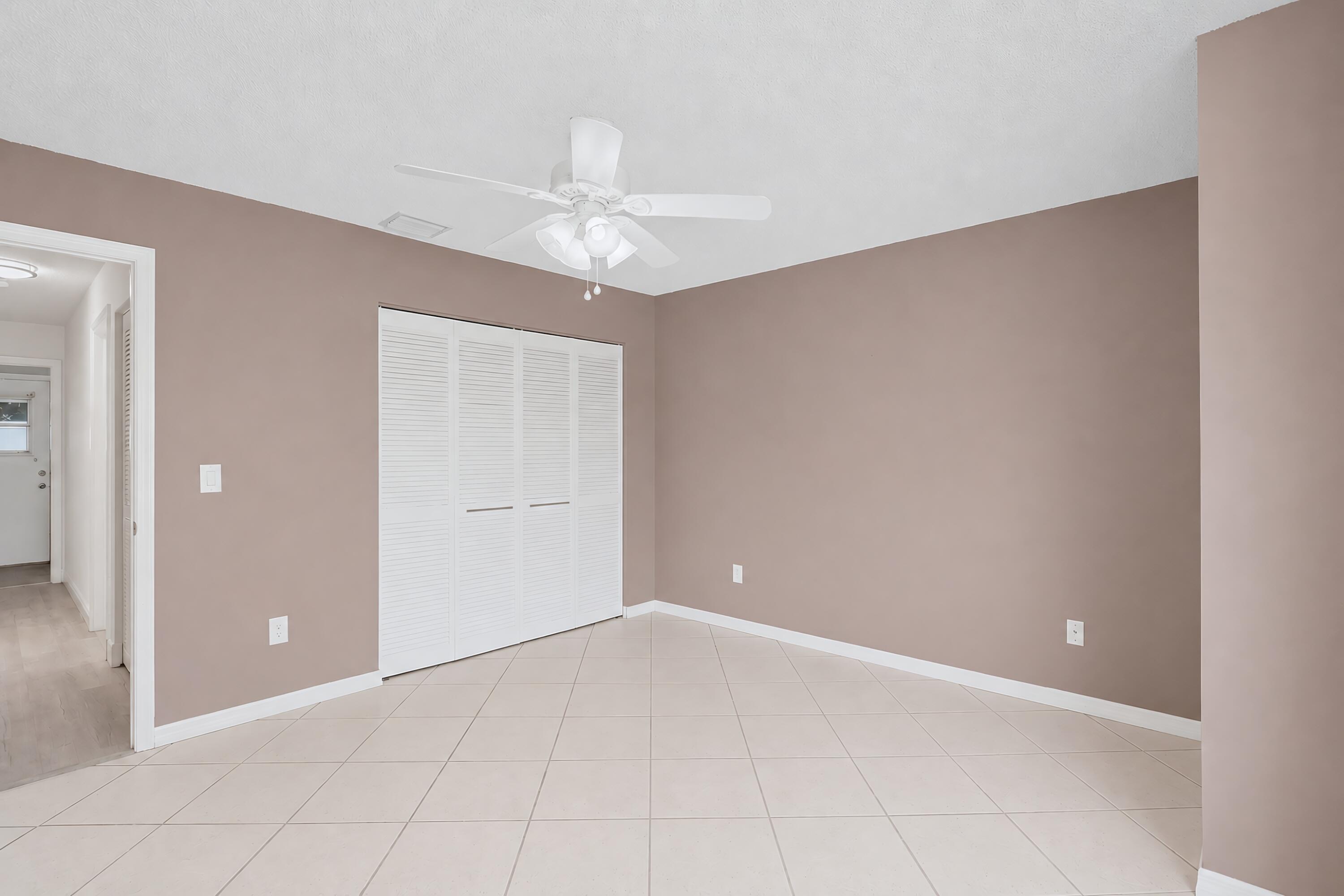 HUNTINGTON WOODS - Residential
