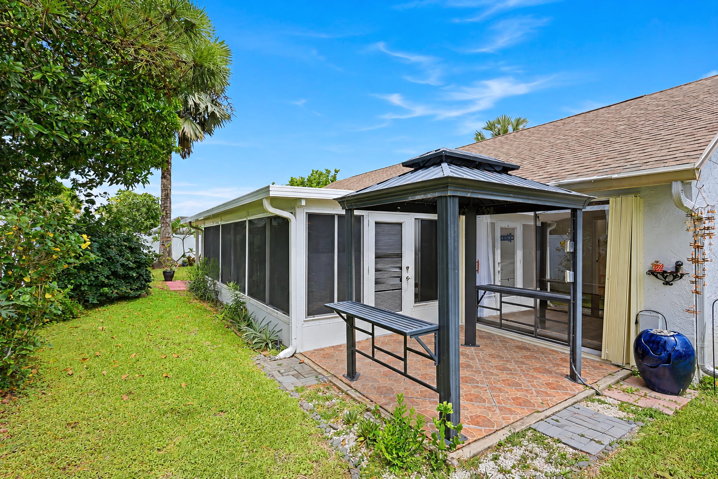 HUNTINGTON WOODS - Residential