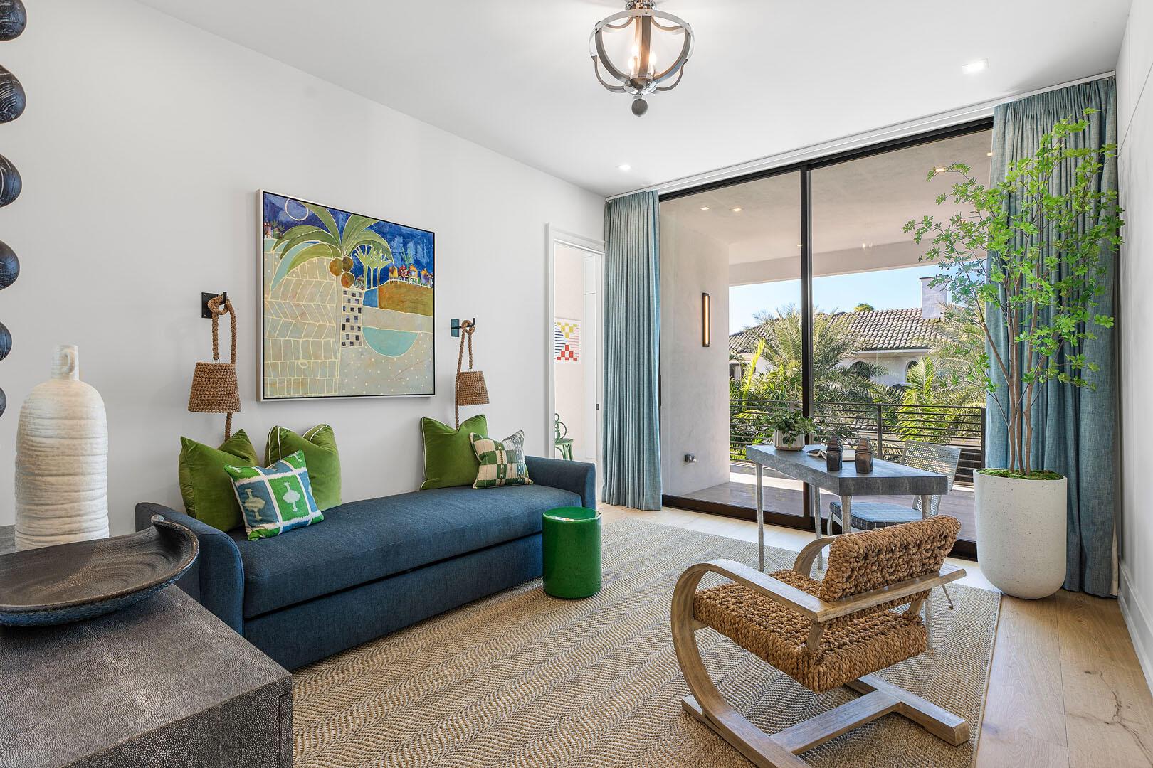 ROYAL PALM YACHT & COUNTRY CLUB - Residential