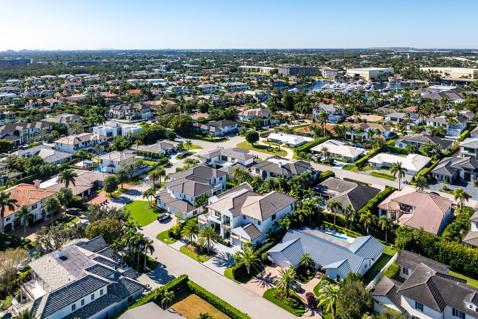 ROYAL PALM YACHT & COUNTRY CLUB - Residential