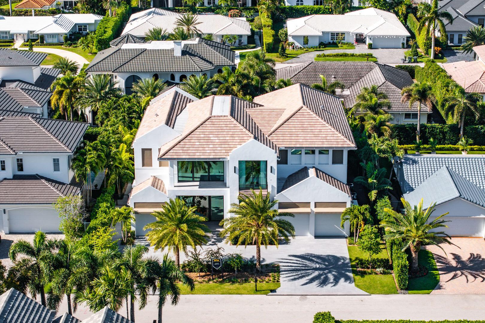 ROYAL PALM YACHT & COUNTRY CLUB - Residential