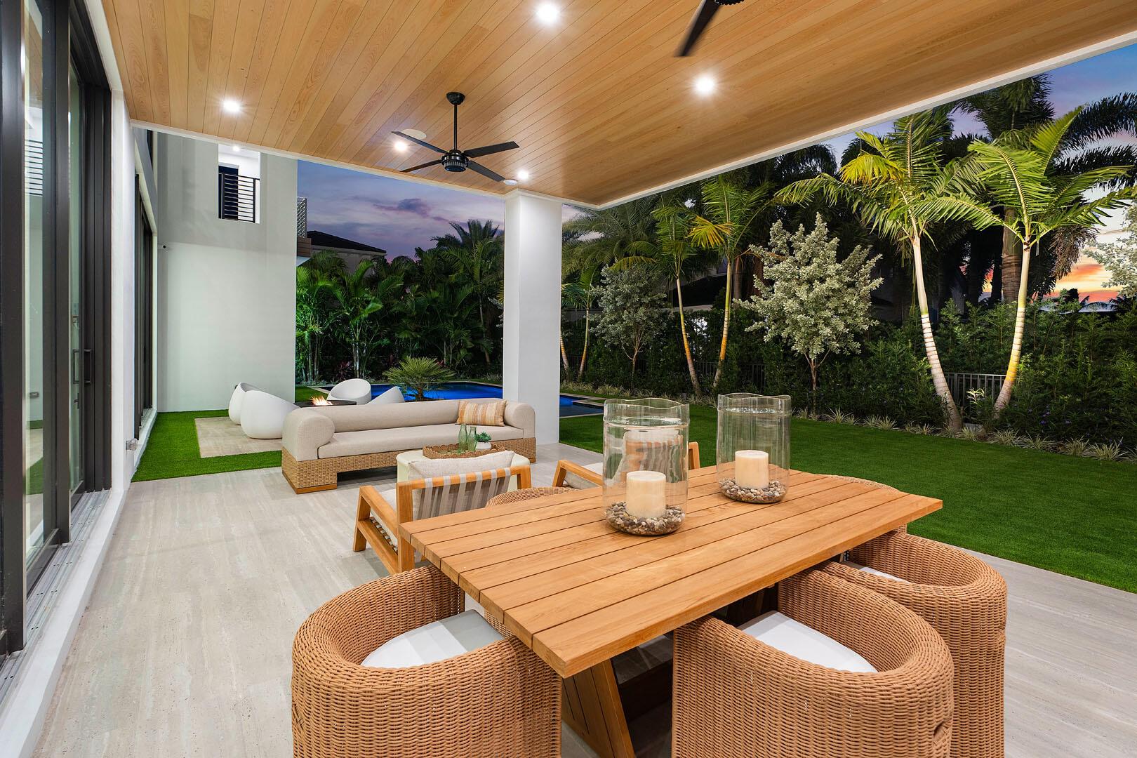 ROYAL PALM YACHT & COUNTRY CLUB - Residential