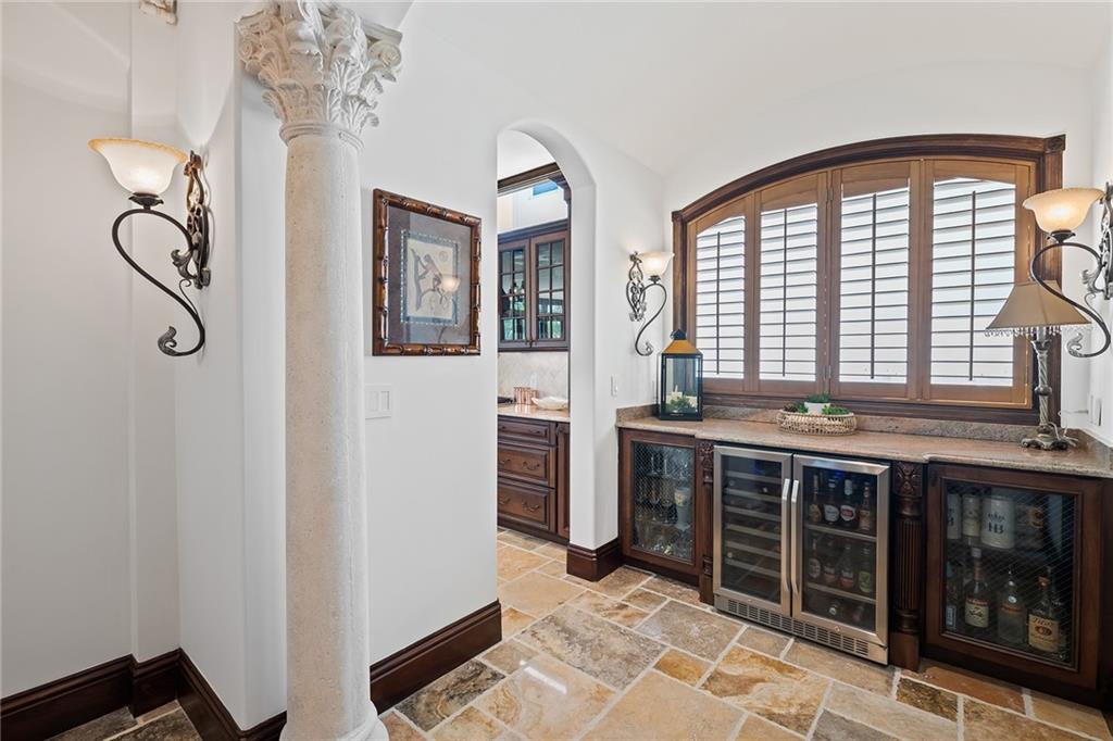 CORAL KEY VILLAS 3RD SEC - Residential
