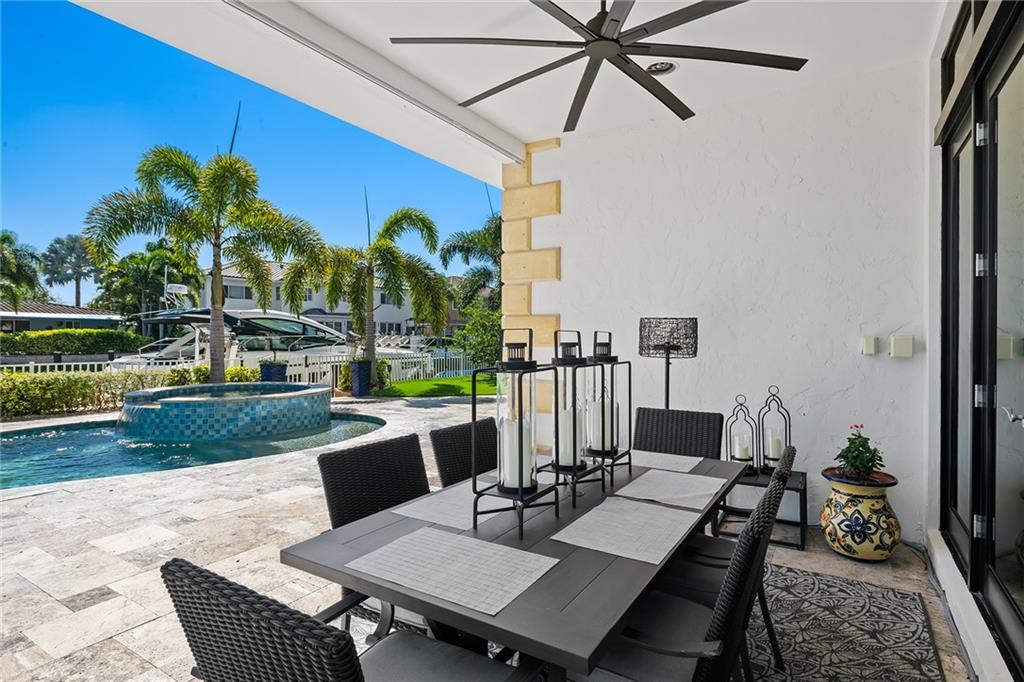 CORAL KEY VILLAS 3RD SEC - Residential