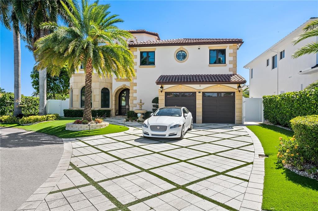 CORAL KEY VILLAS 3RD SEC - Residential