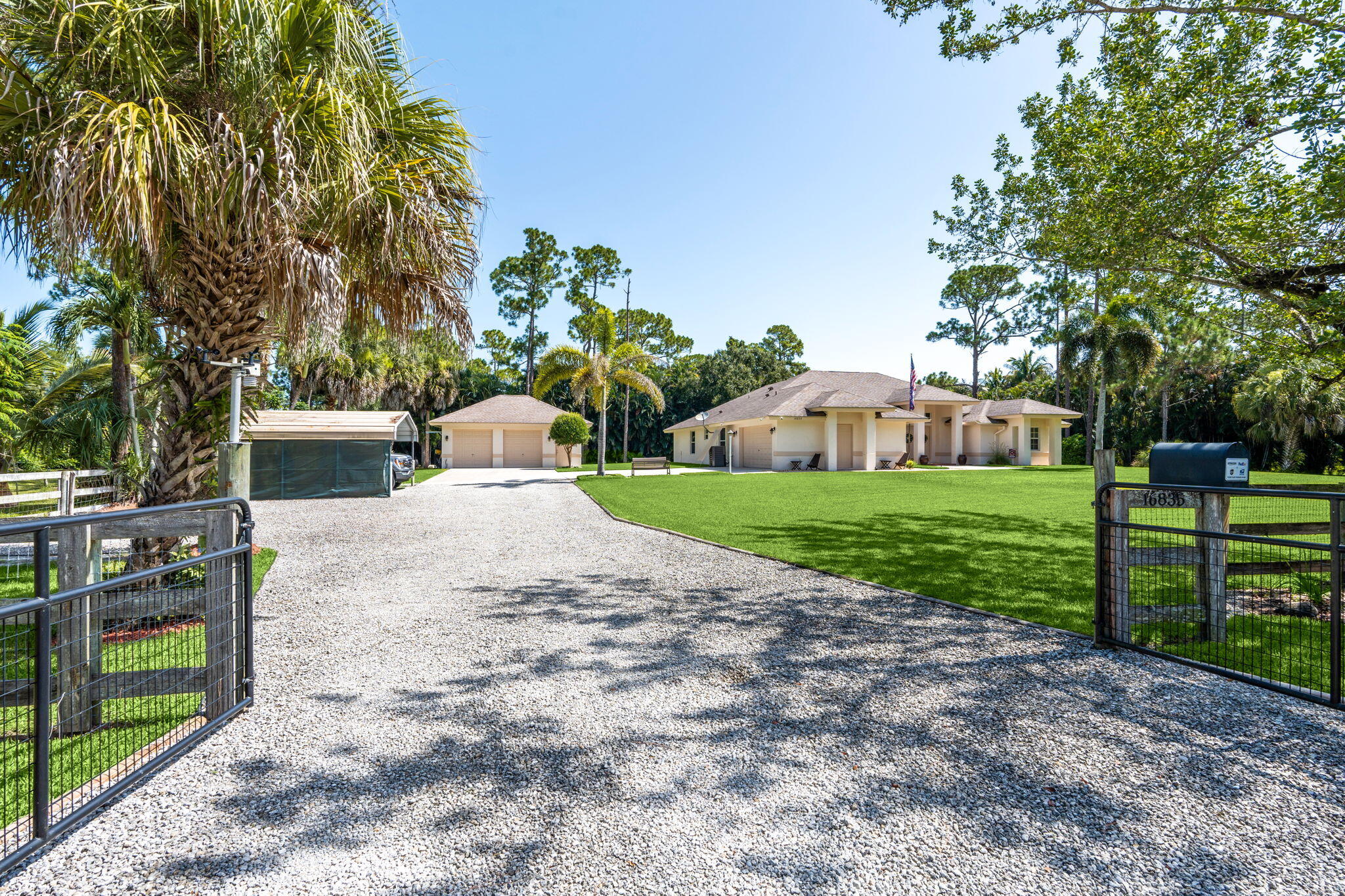 LOXAHATCHEE - Residential