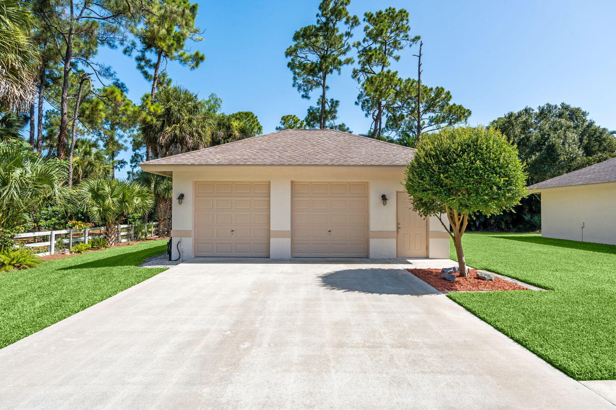 LOXAHATCHEE - Residential