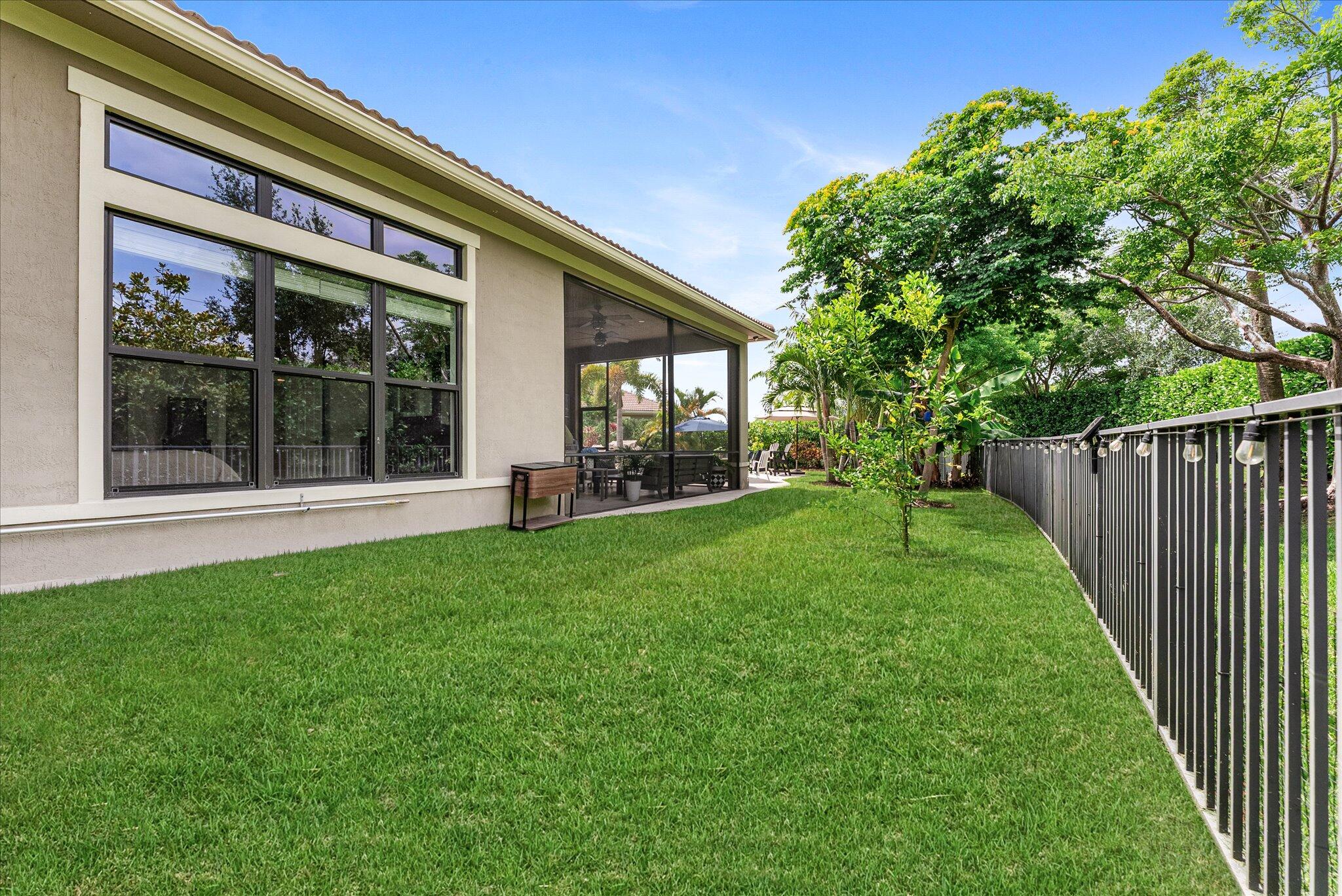 PARKLAND ROYALE - Residential